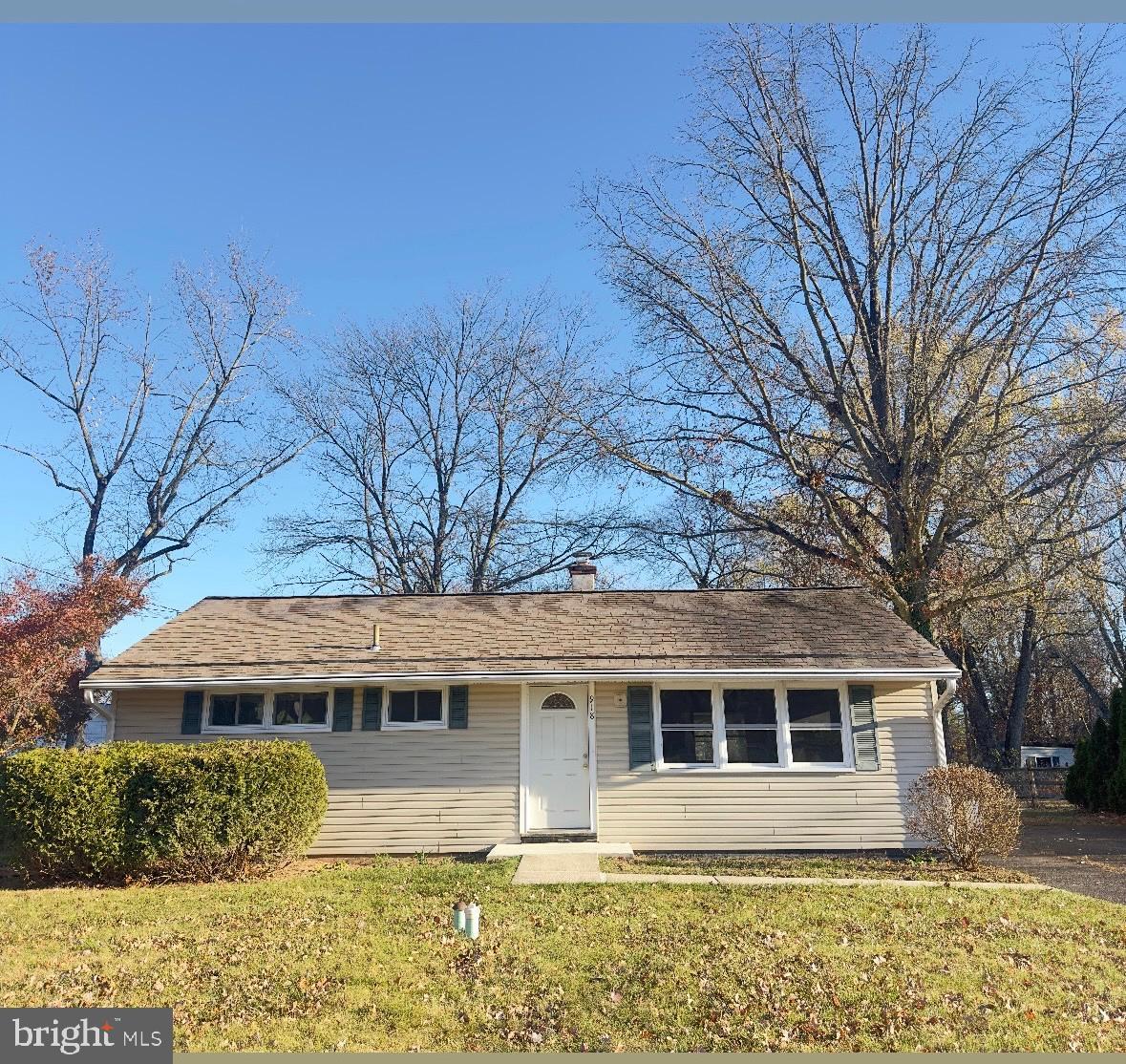 Dogwood Ln, Hatfield, PA 19440