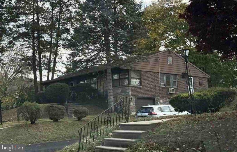 Parkview Rd, Cheltenham, PA 19012