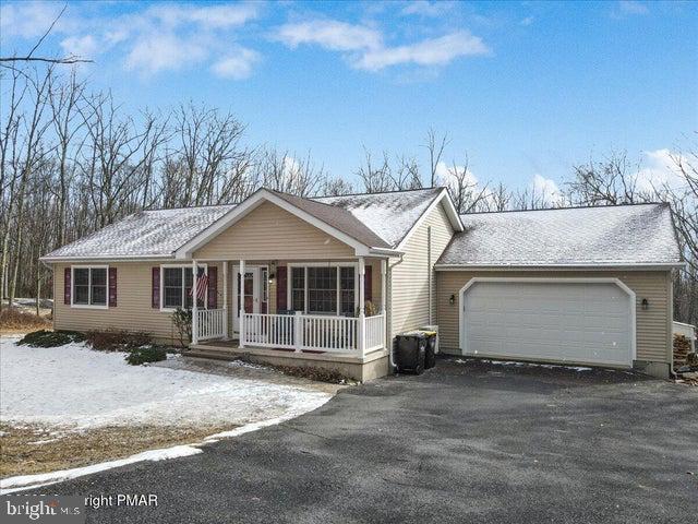 Watercrest Ave, Effort, PA 18330