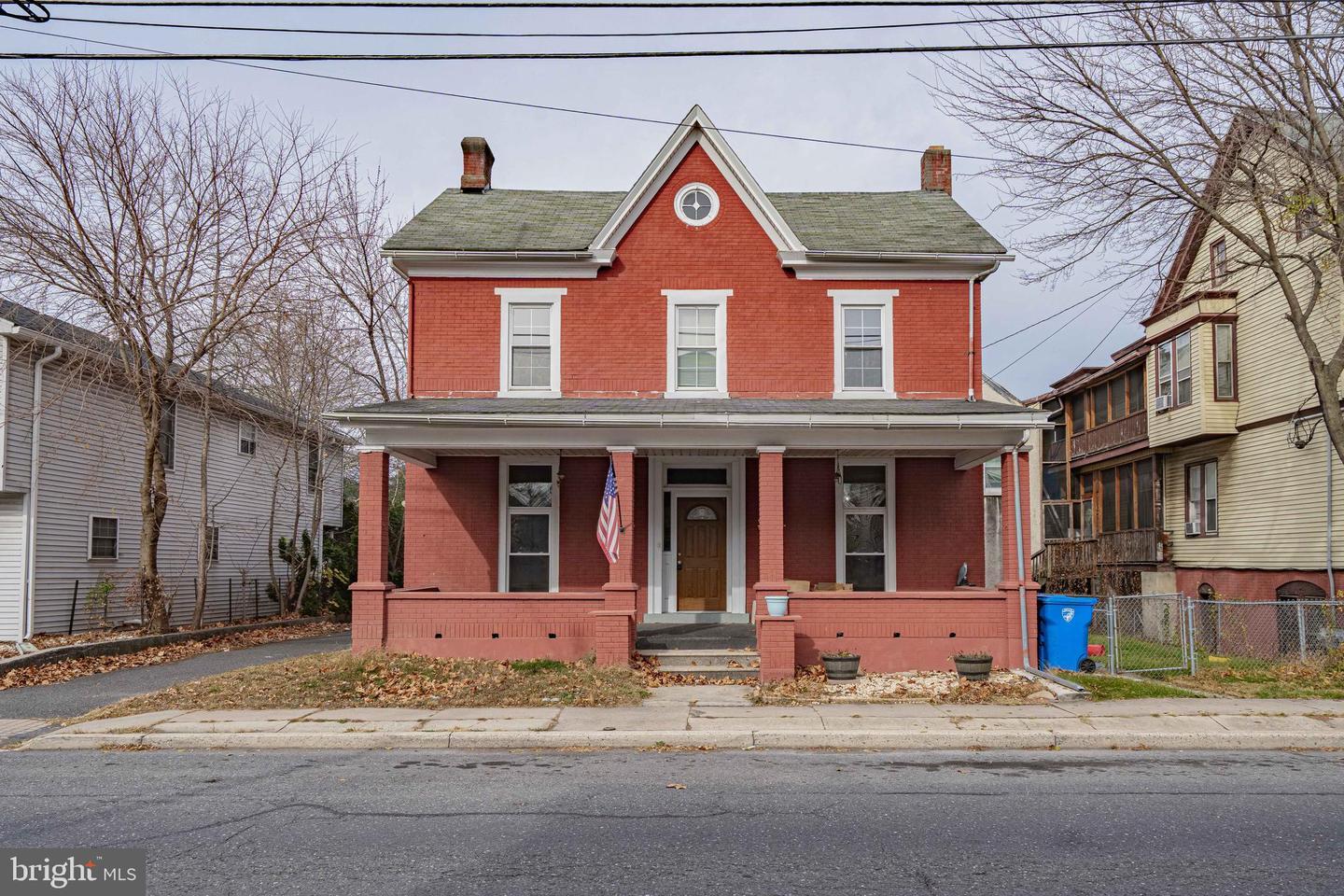 Main St, Walnutport, PA 18088
