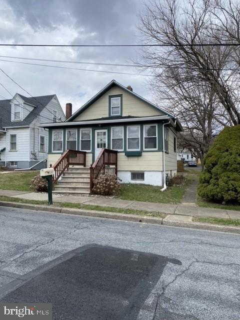 Heckman Ave, Nazareth, PA 18064