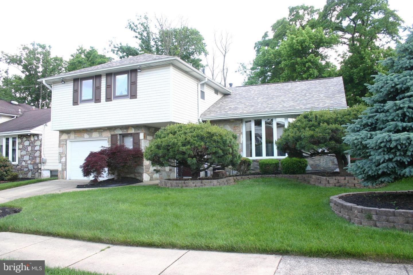 Rising Sun Ave, Philadelphia, PA 19115
