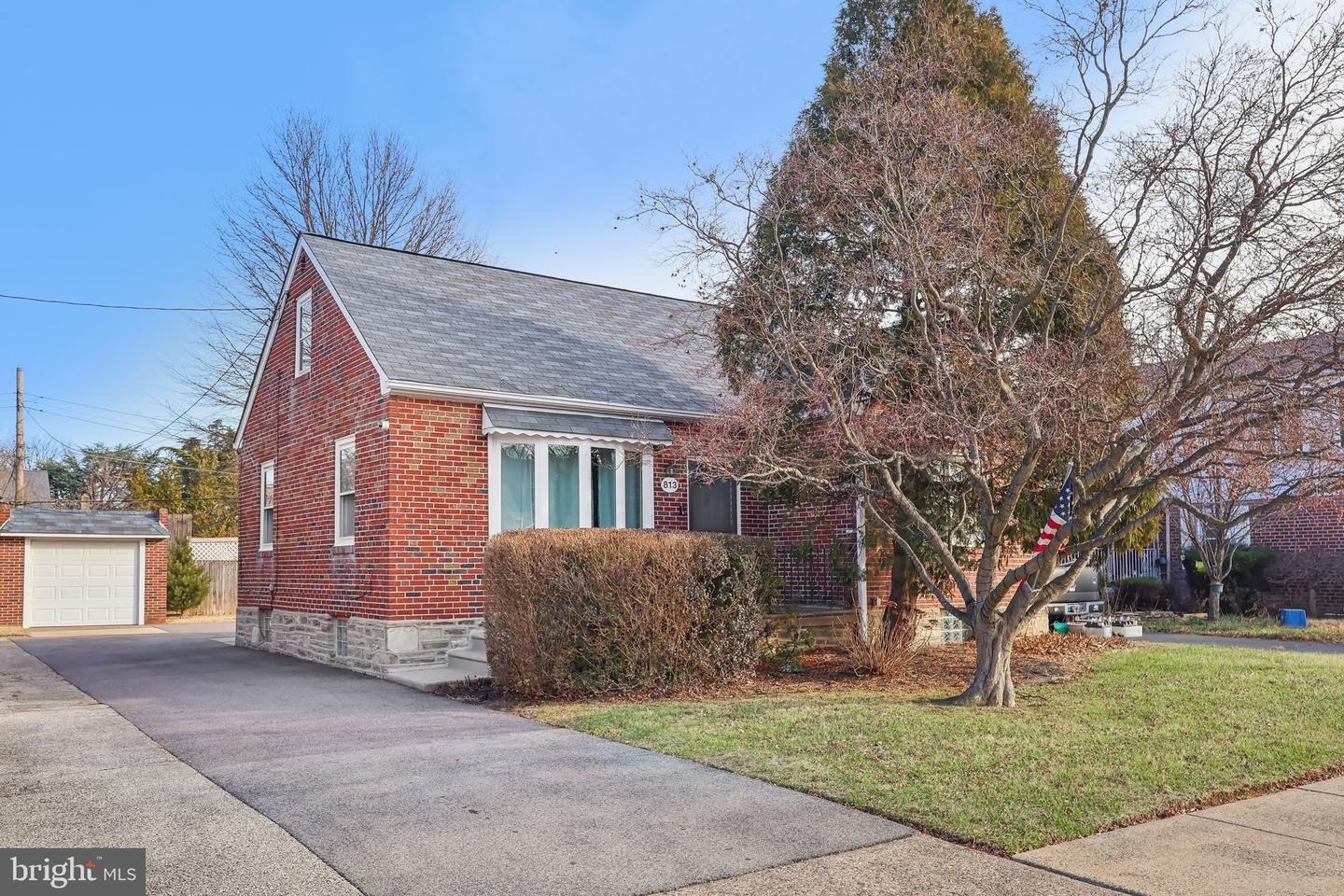 Ripley St, Philadelphia, PA 19111