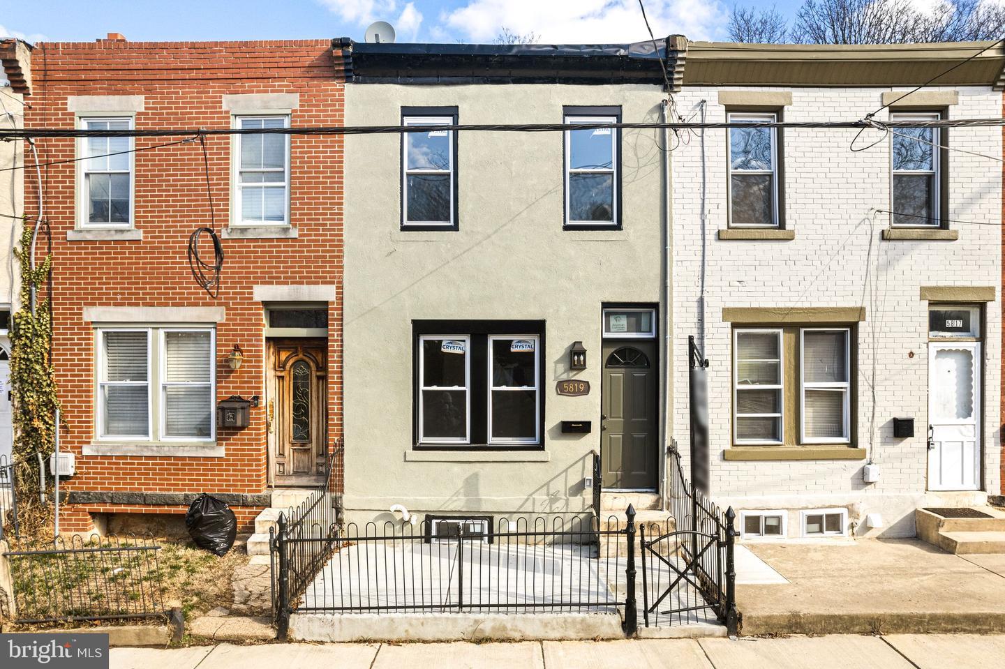 Knox St, Philadelphia, PA 19144