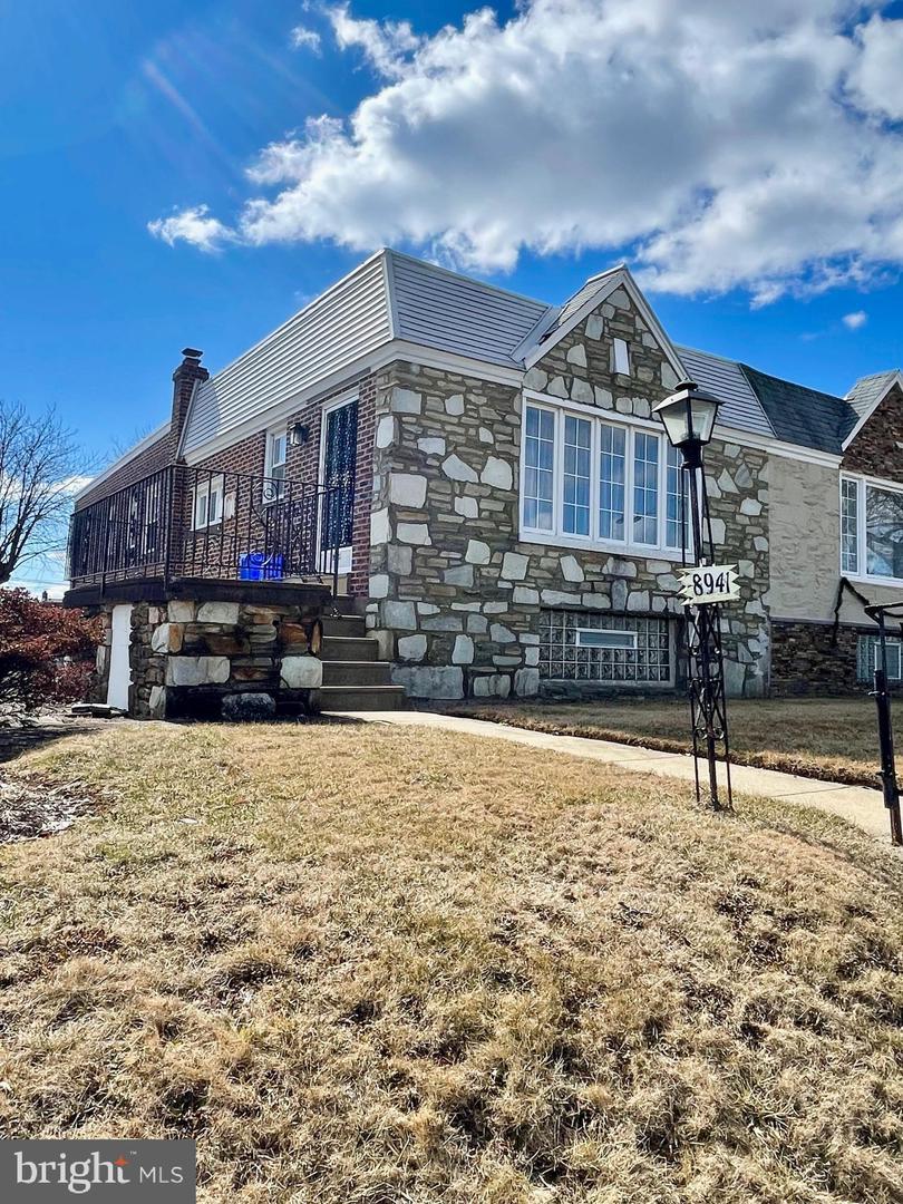 Blue Grass Rd, Philadelphia, PA 19152