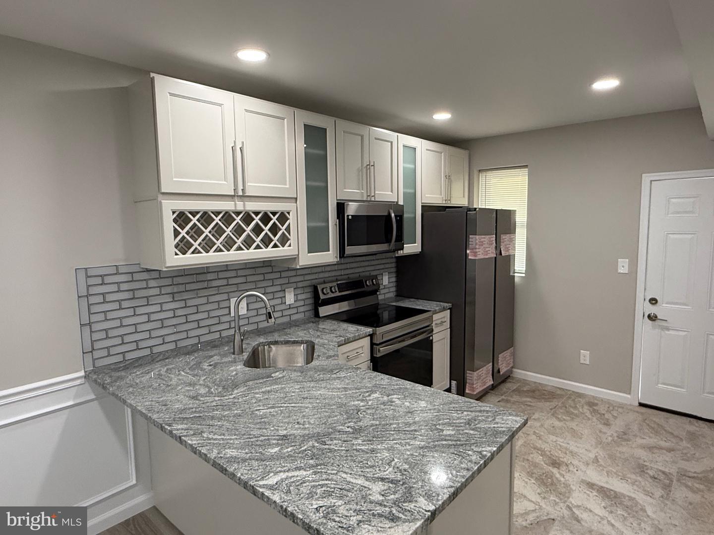 N Camac St, Philadelphia, PA 19141