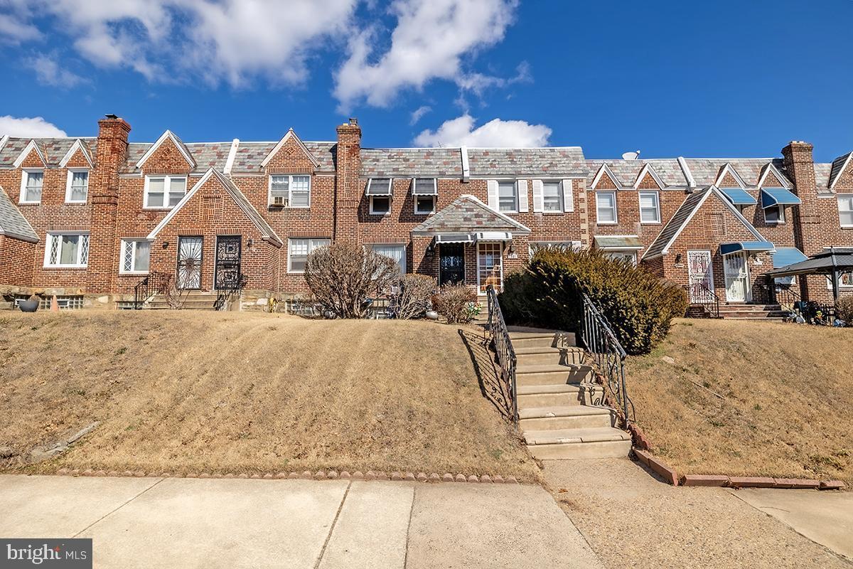 Woolston Ave, Philadelphia, PA 19150