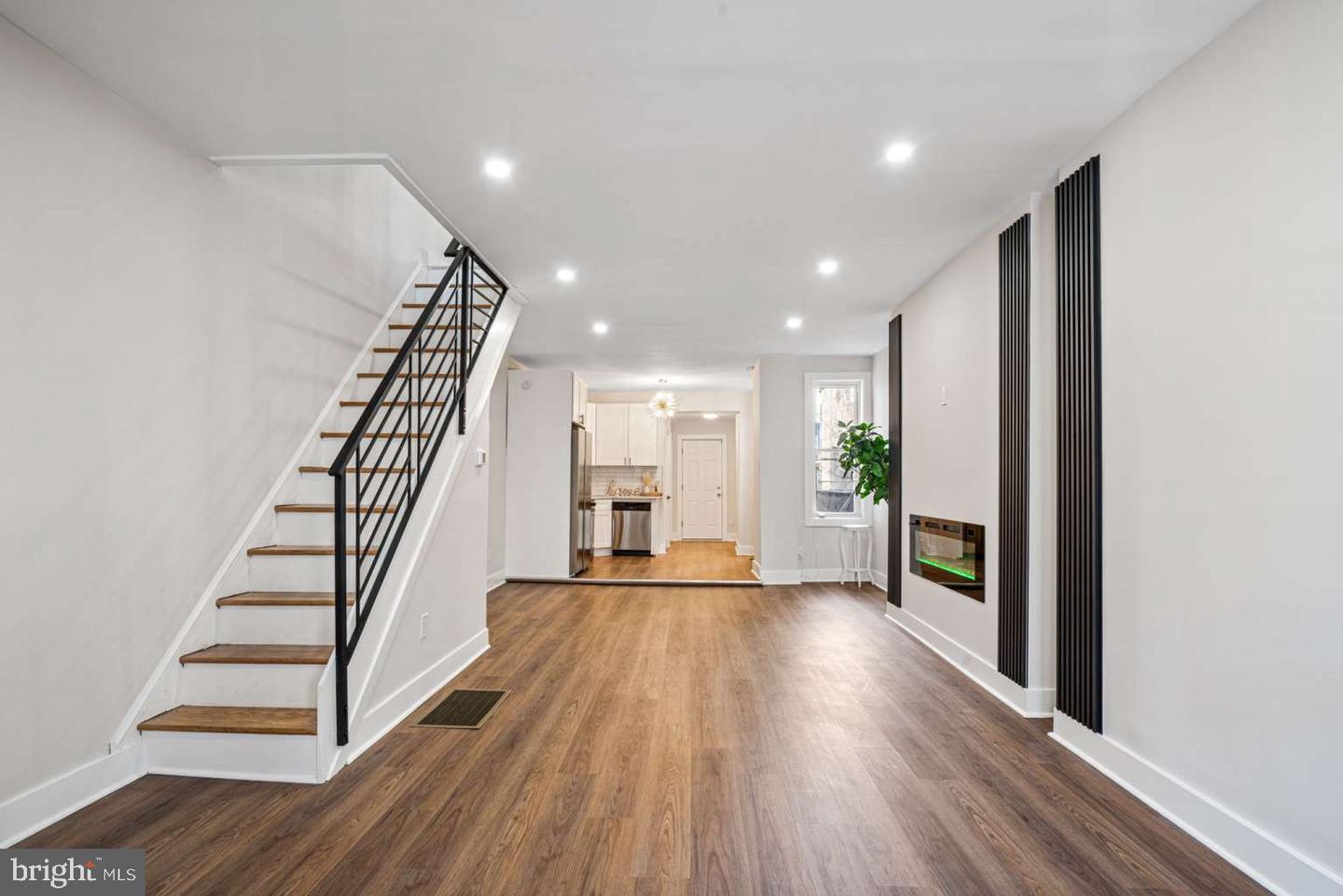Pemberton St, Philadelphia, PA 19143