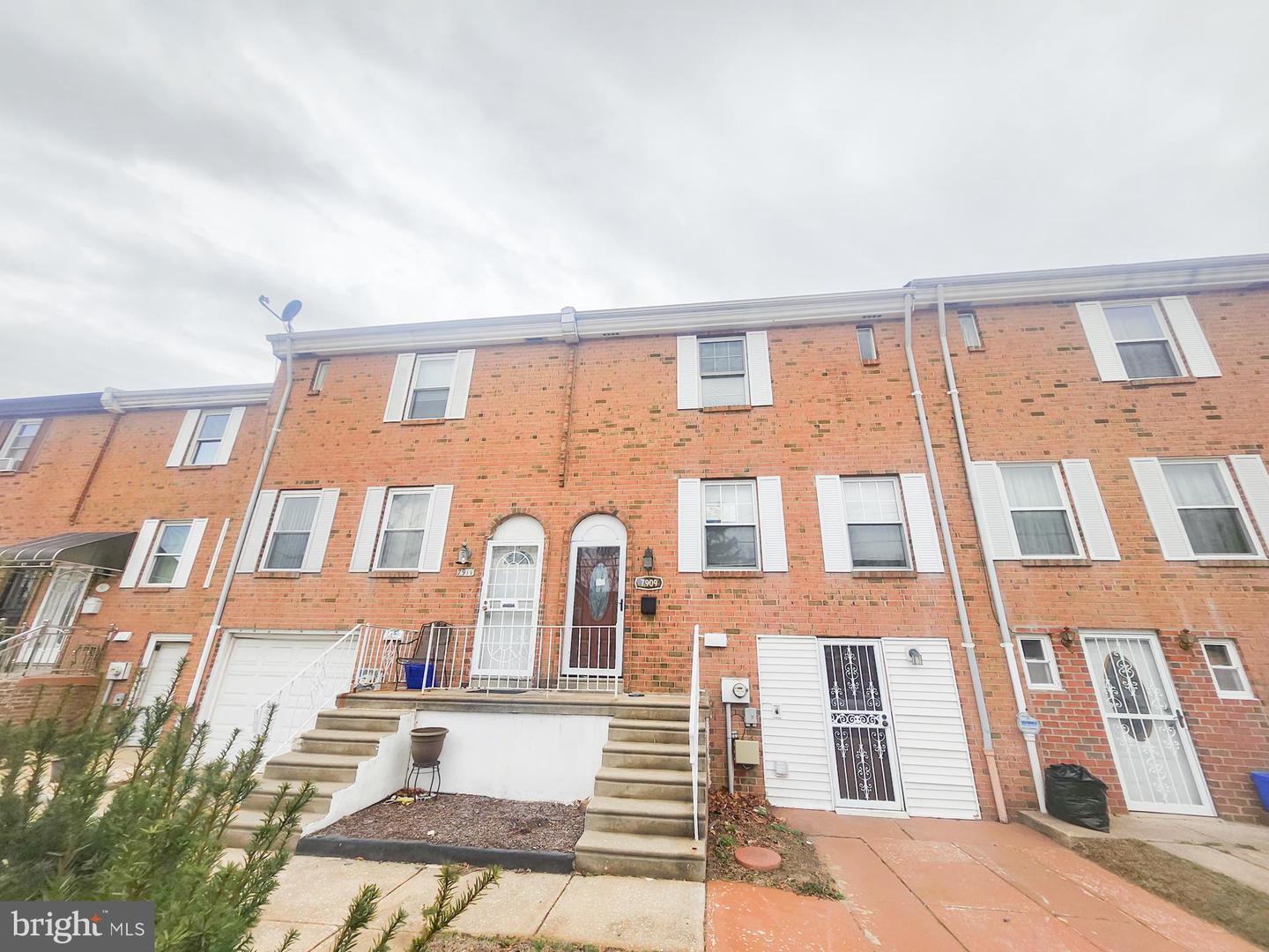 Buist Ave, Philadelphia, PA 19153