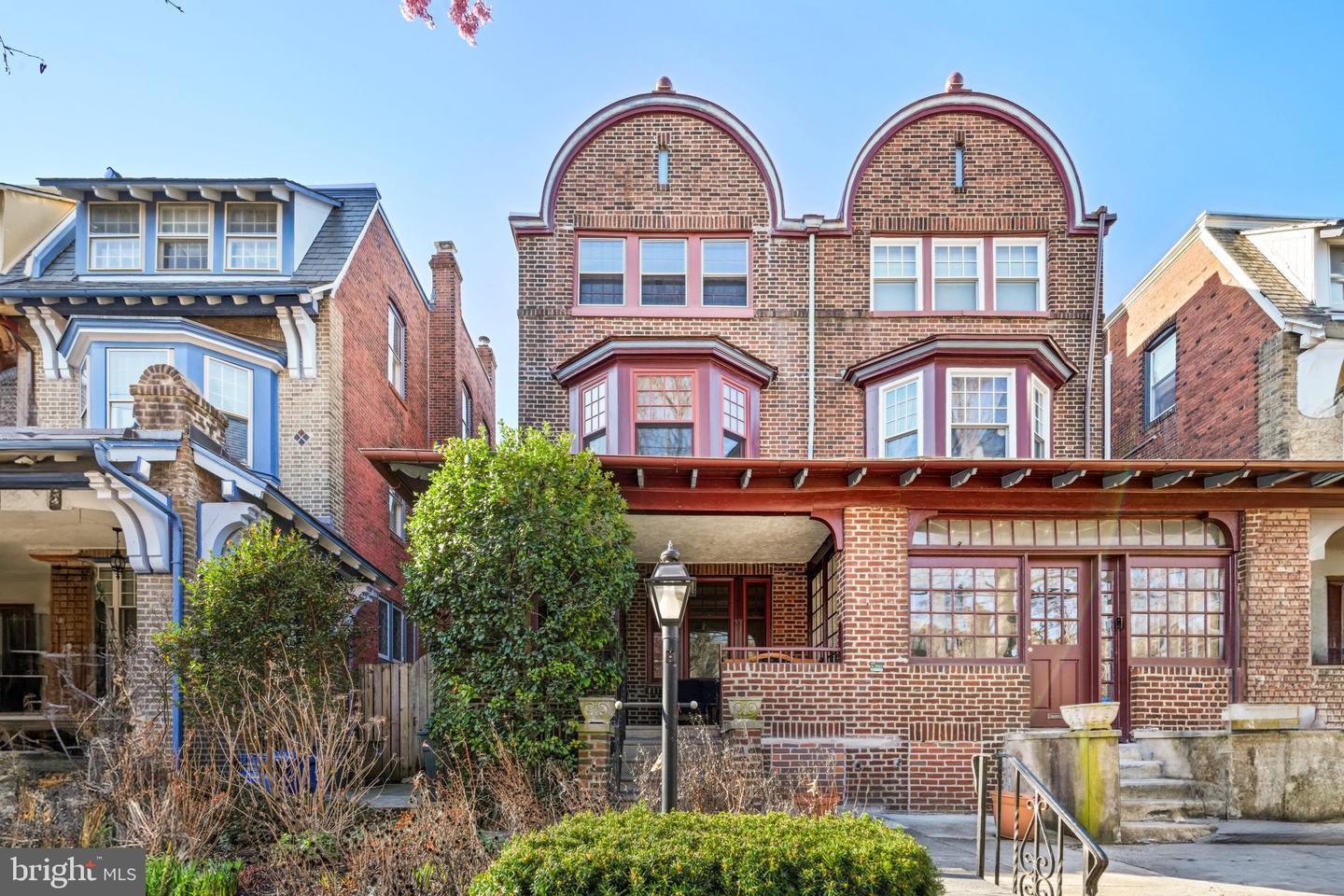 Larchwood Ave, Philadelphia, PA 19143
