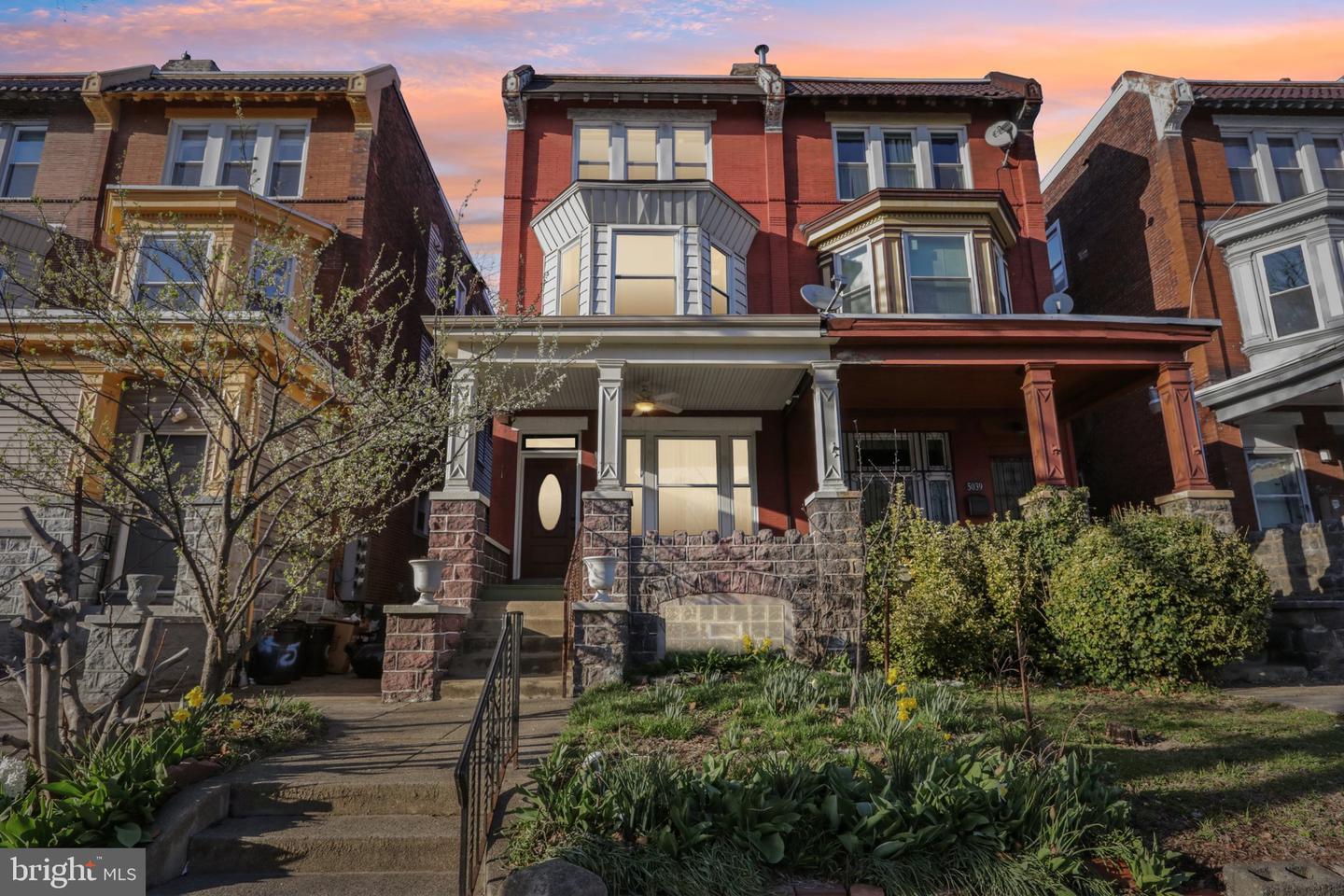Walnut St, Philadelphia, PA 19139