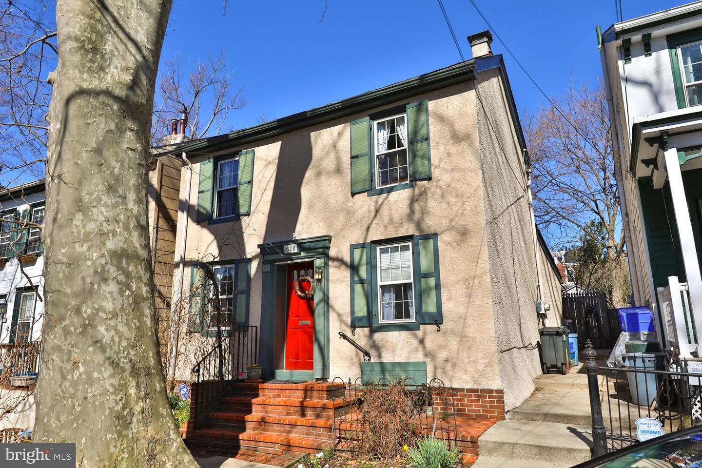 W Naomi St, Philadelphia, PA 19144