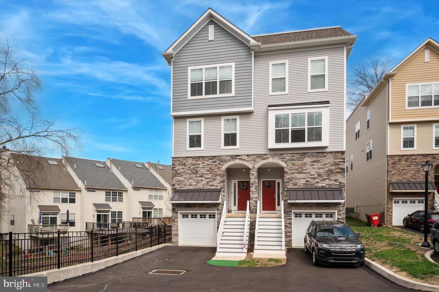 Cinnaminson Ct, Philadelphia, PA 19128