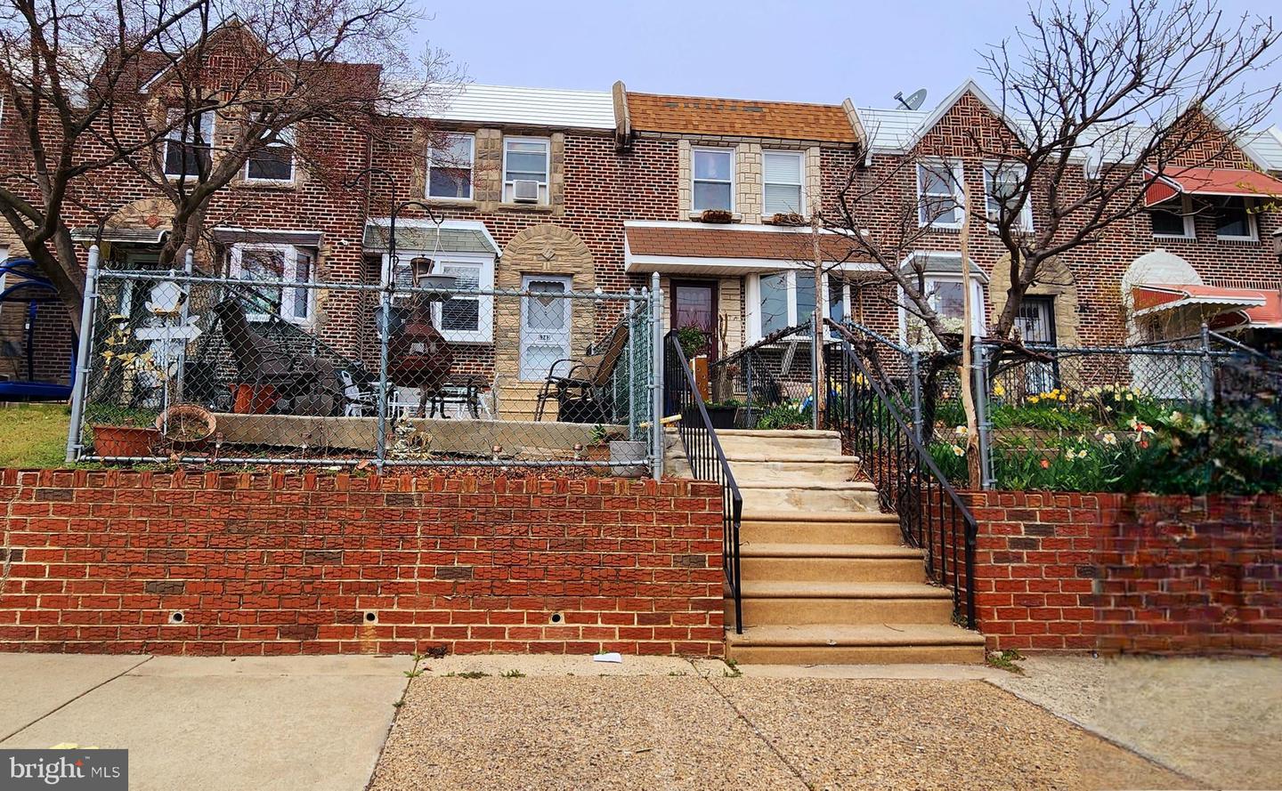 Walker St, Philadelphia, PA 19135