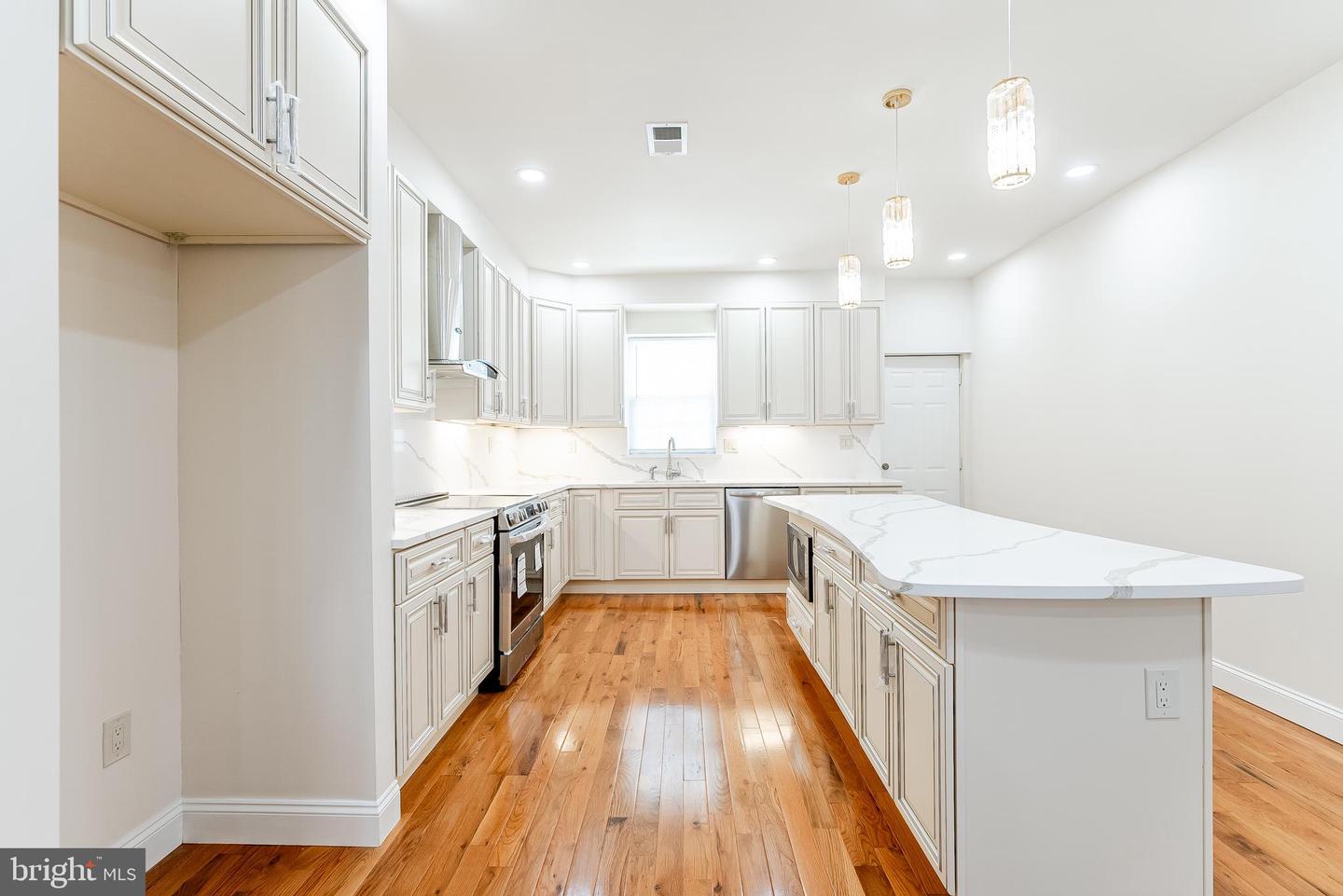 Old York Rd, Philadelphia, PA 19141