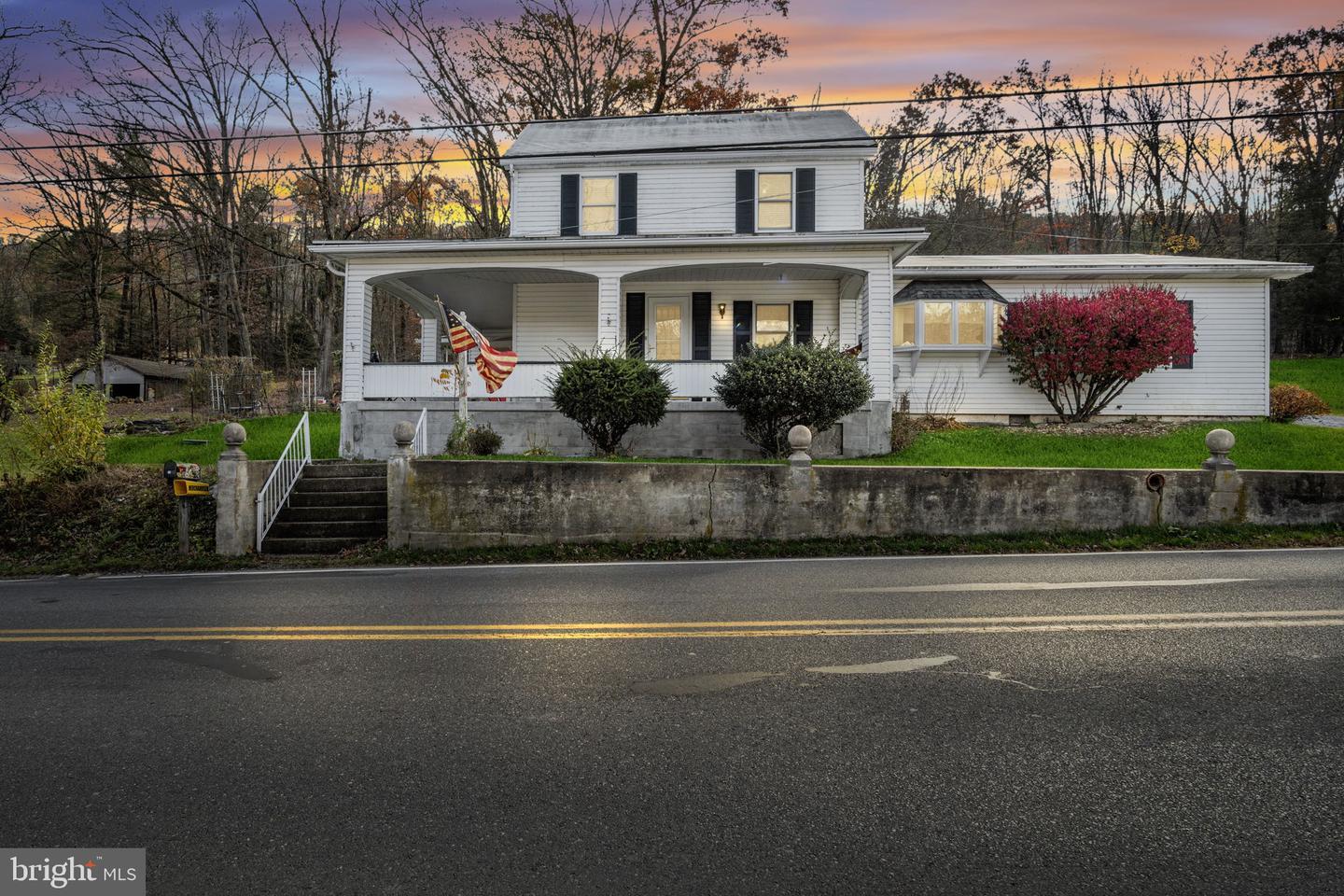 Molleystown Rd, Pine Grove, PA 17963