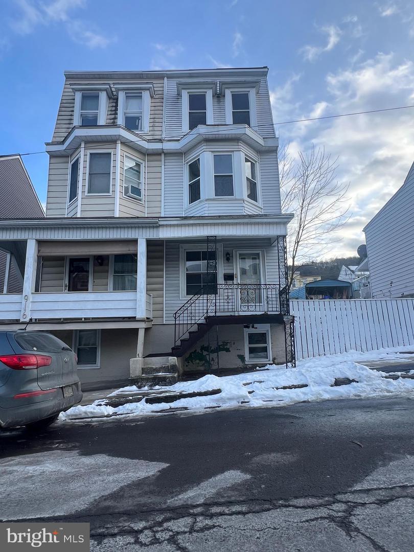 Walnut St, Ashland, PA 17921