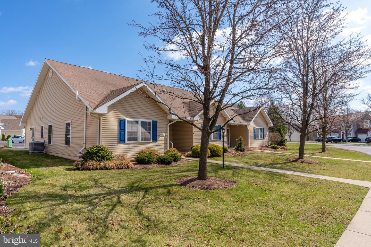 Brookside Ct, Orwigsburg, PA 17961