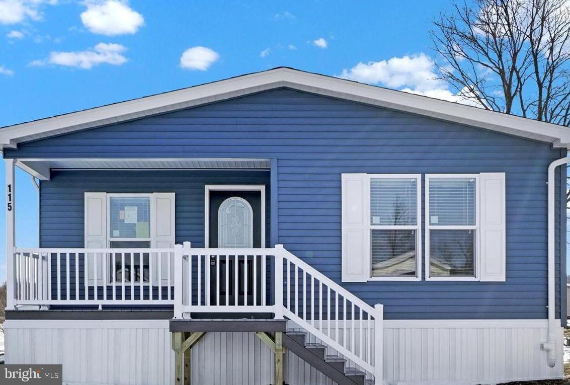Gateshead Dr, Stewartstown, PA 17363