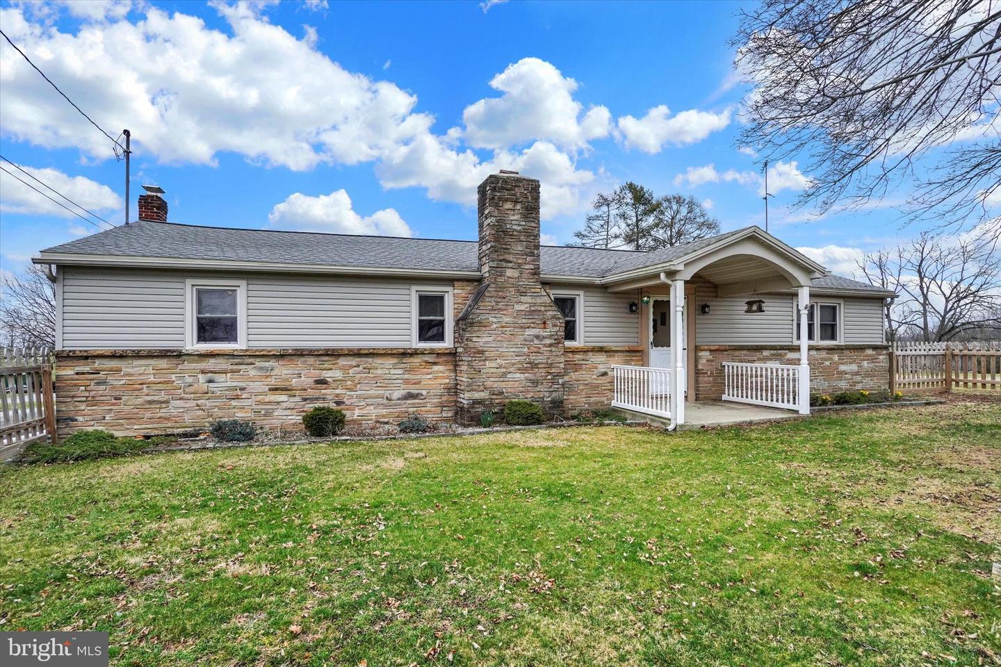 Shaffers Church Rd, Glen Rock, PA 17327