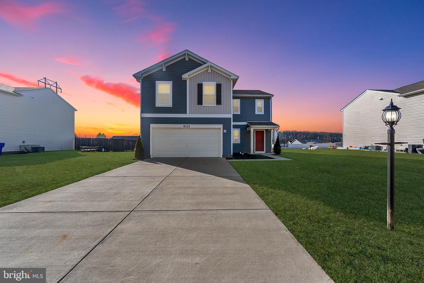 Deborah Dr, Spring Grove, PA 17362
