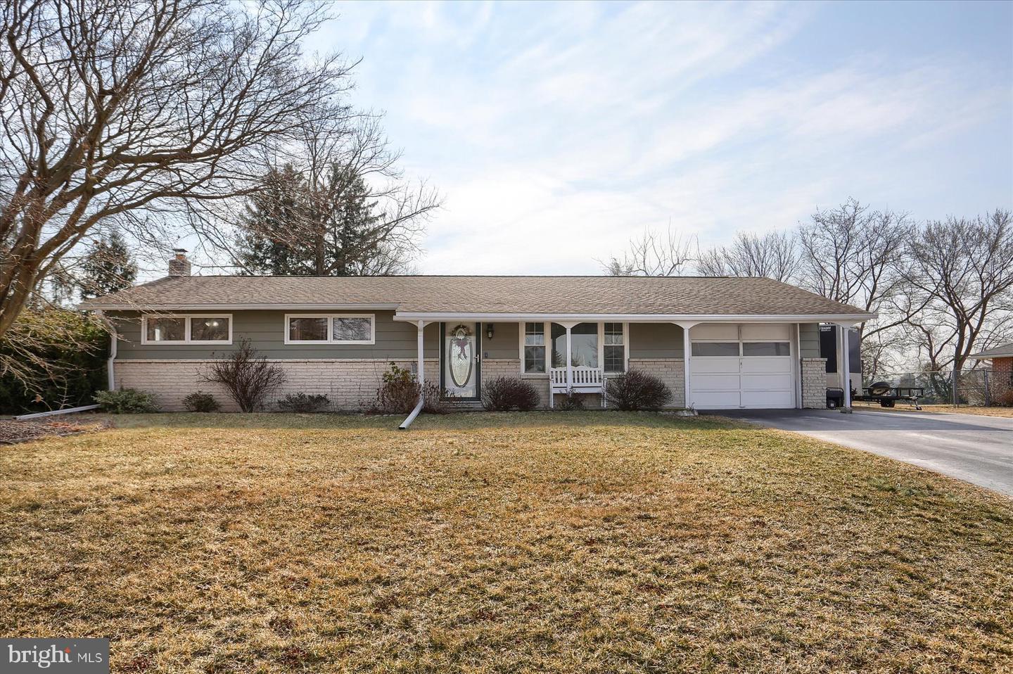 Zimmerman Dr, York, PA 17408
