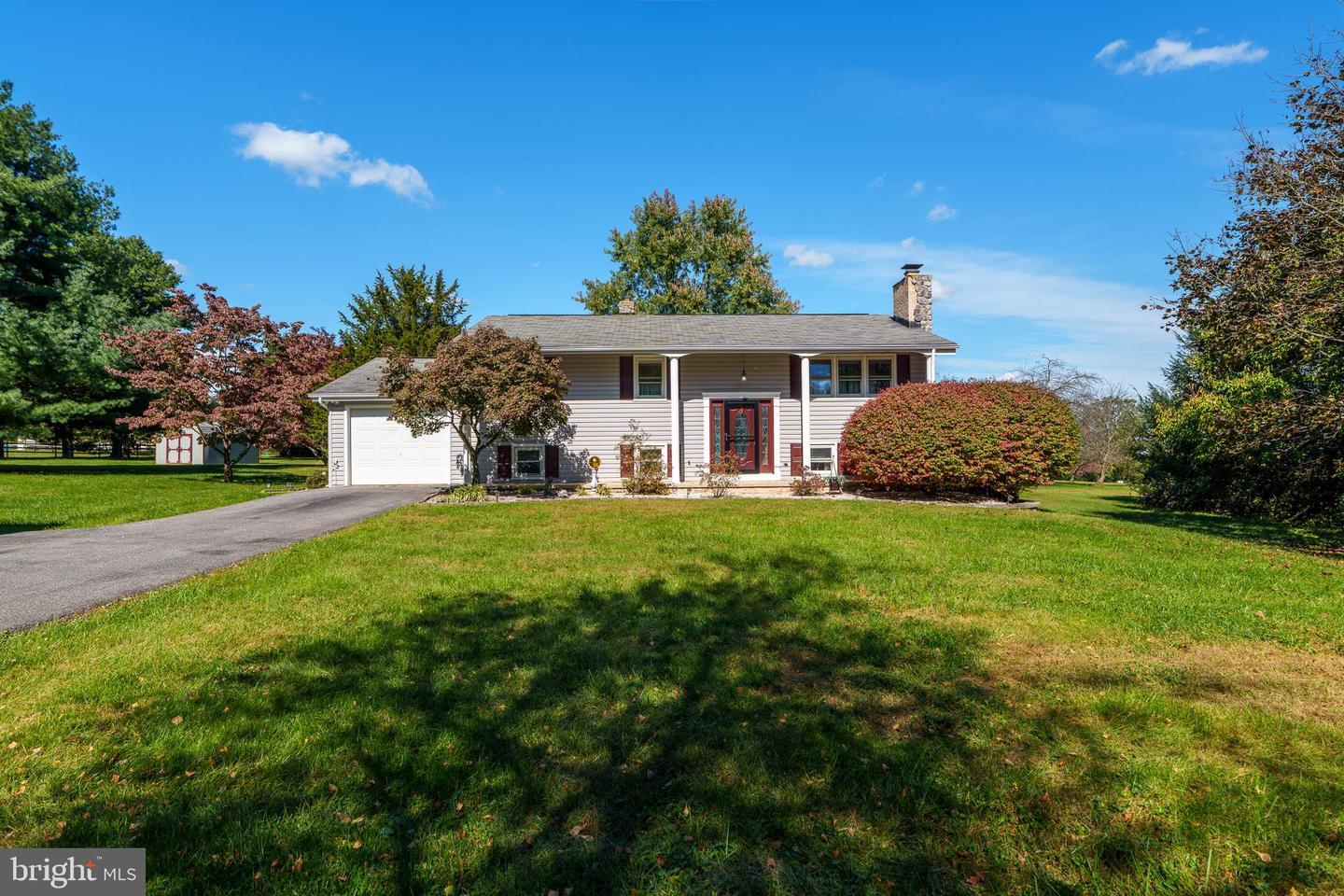 Pine View Dr, Glen Rock, PA 17327