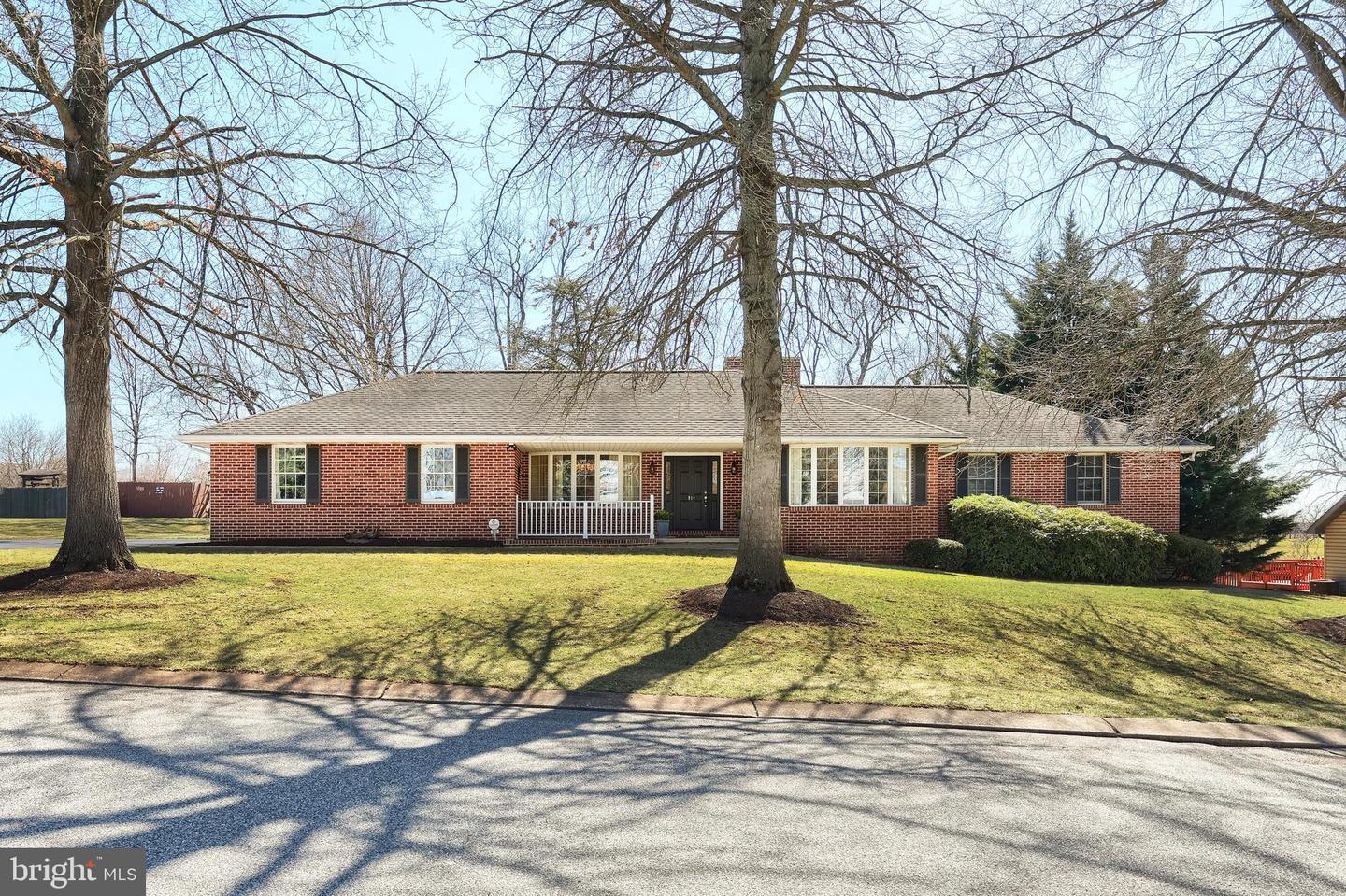 Shenandoah Ln, York, PA 17404