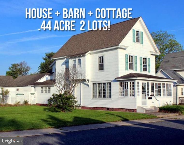 Cropper St, Chincoteague Island, VA 23336
