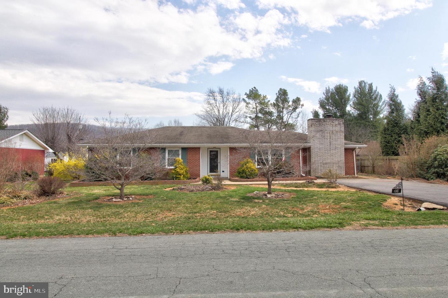Georganna Dr, Lyndhurst, VA 22952