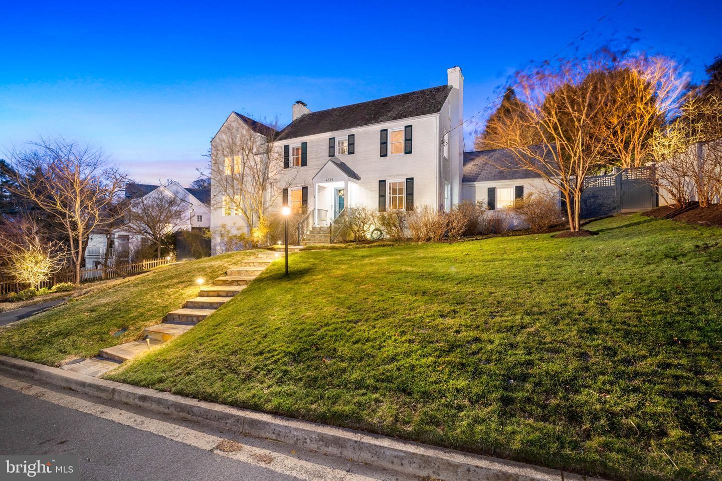 33rd St N, Arlington, VA 22207