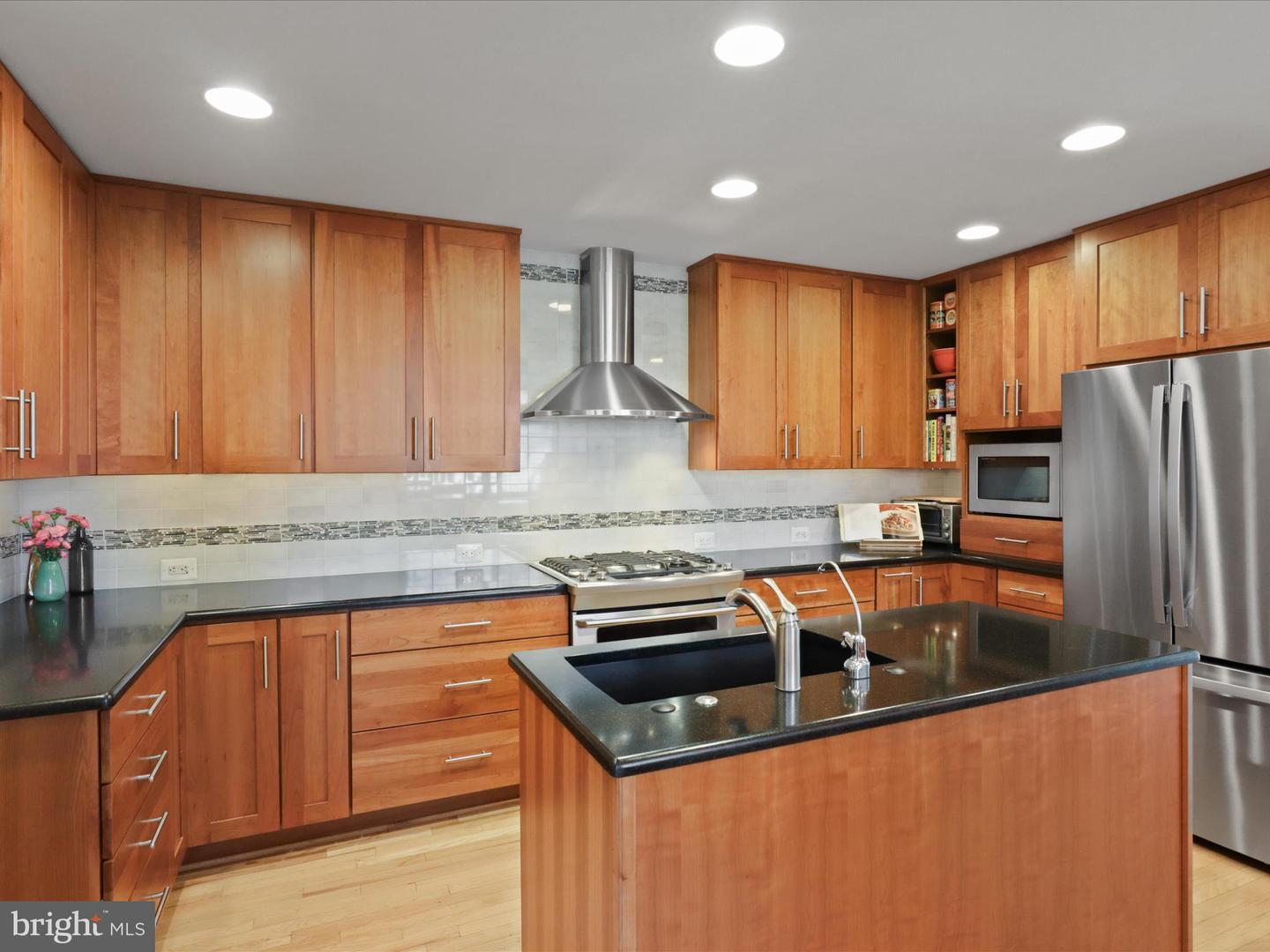 16th St N, Arlington, VA 22207
