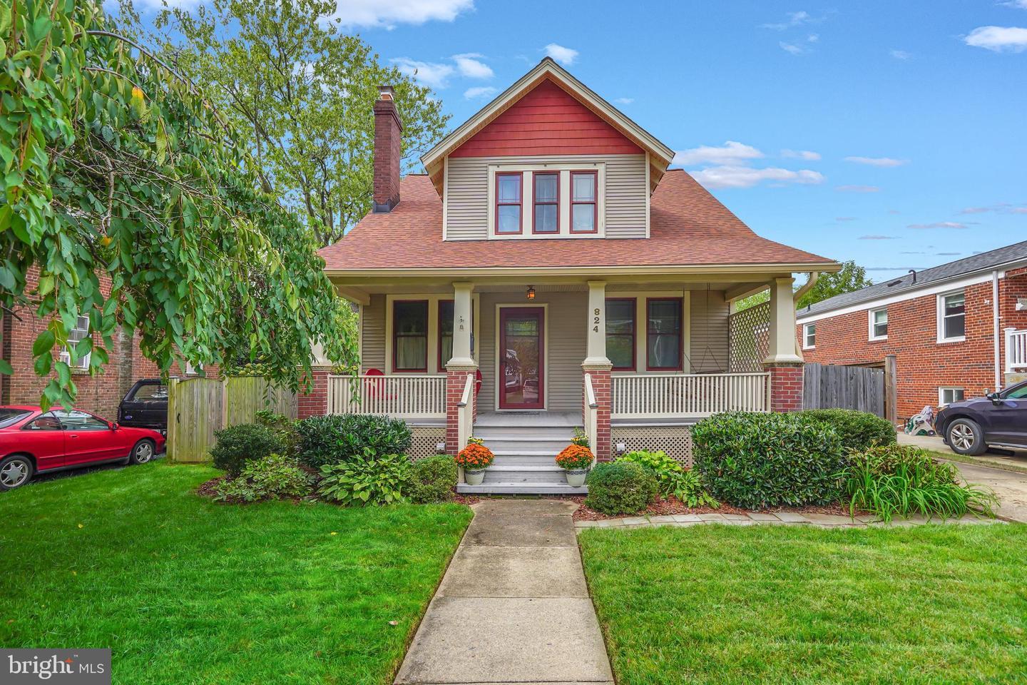 S Barton St, Arlington, VA 22204