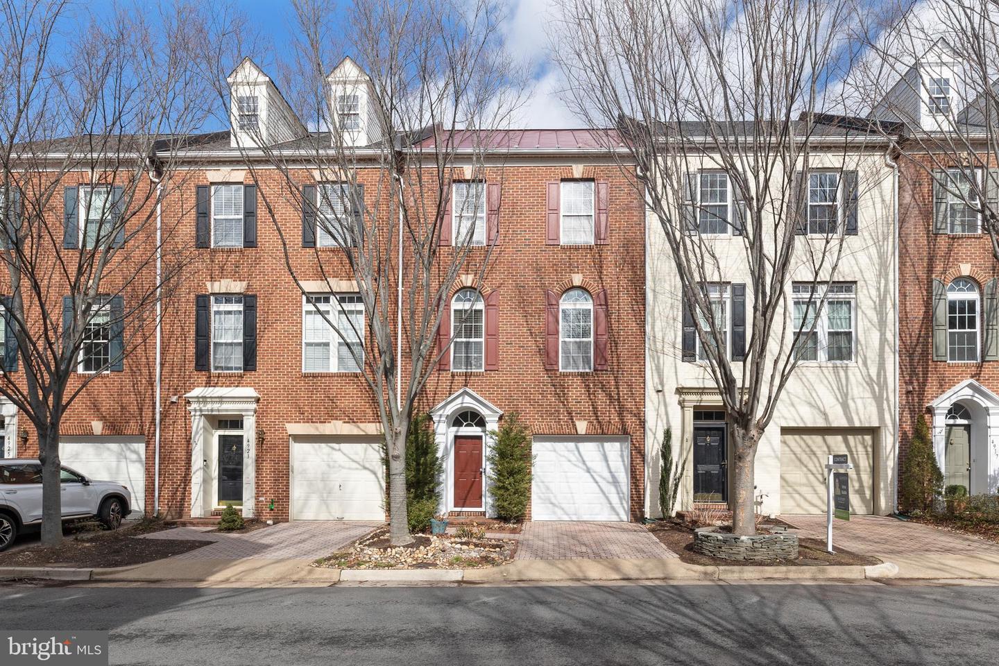 Waple Ln, Alexandria, VA 22304