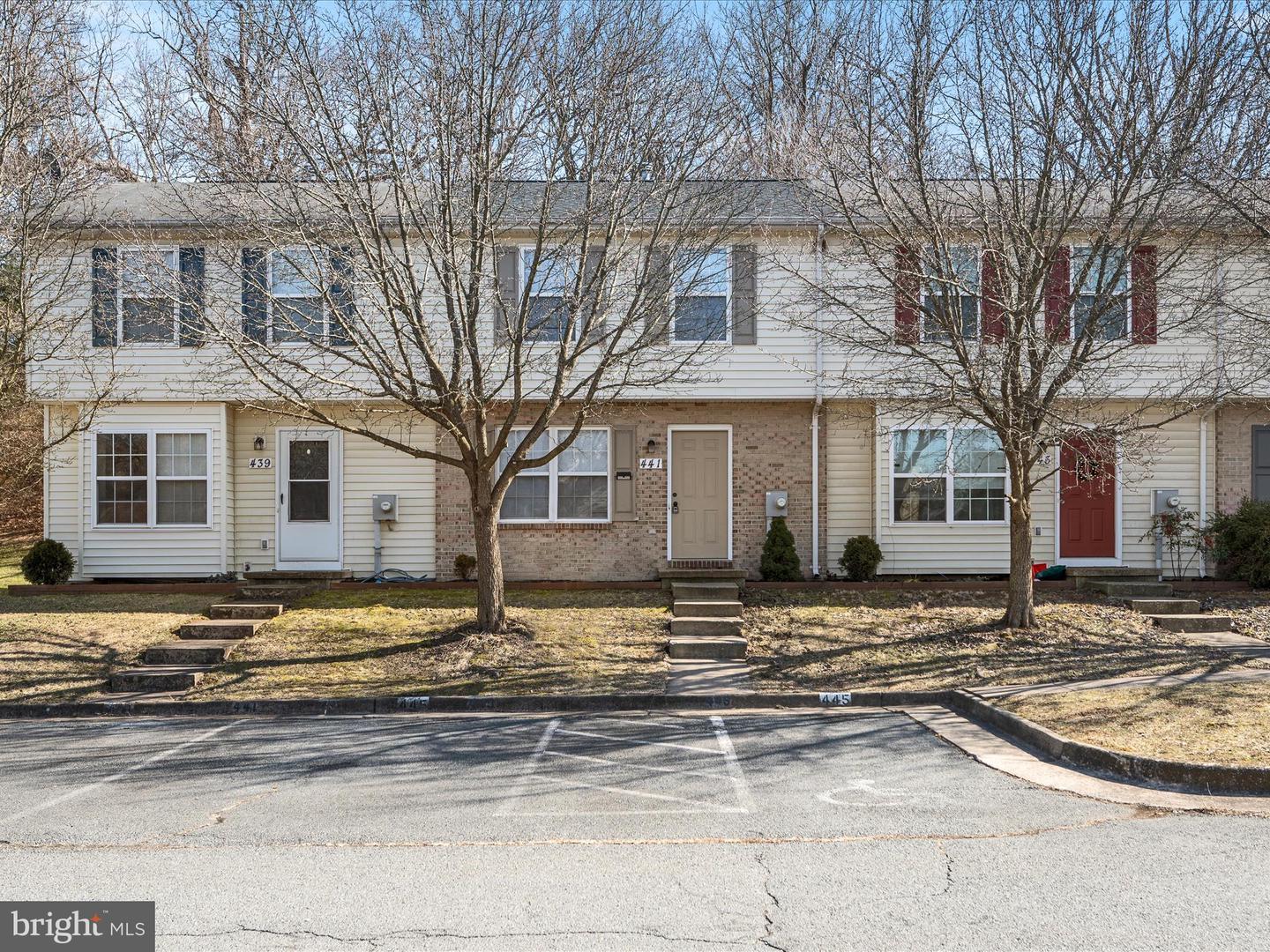 Ridgefield Ave, Stephens City, VA 22655