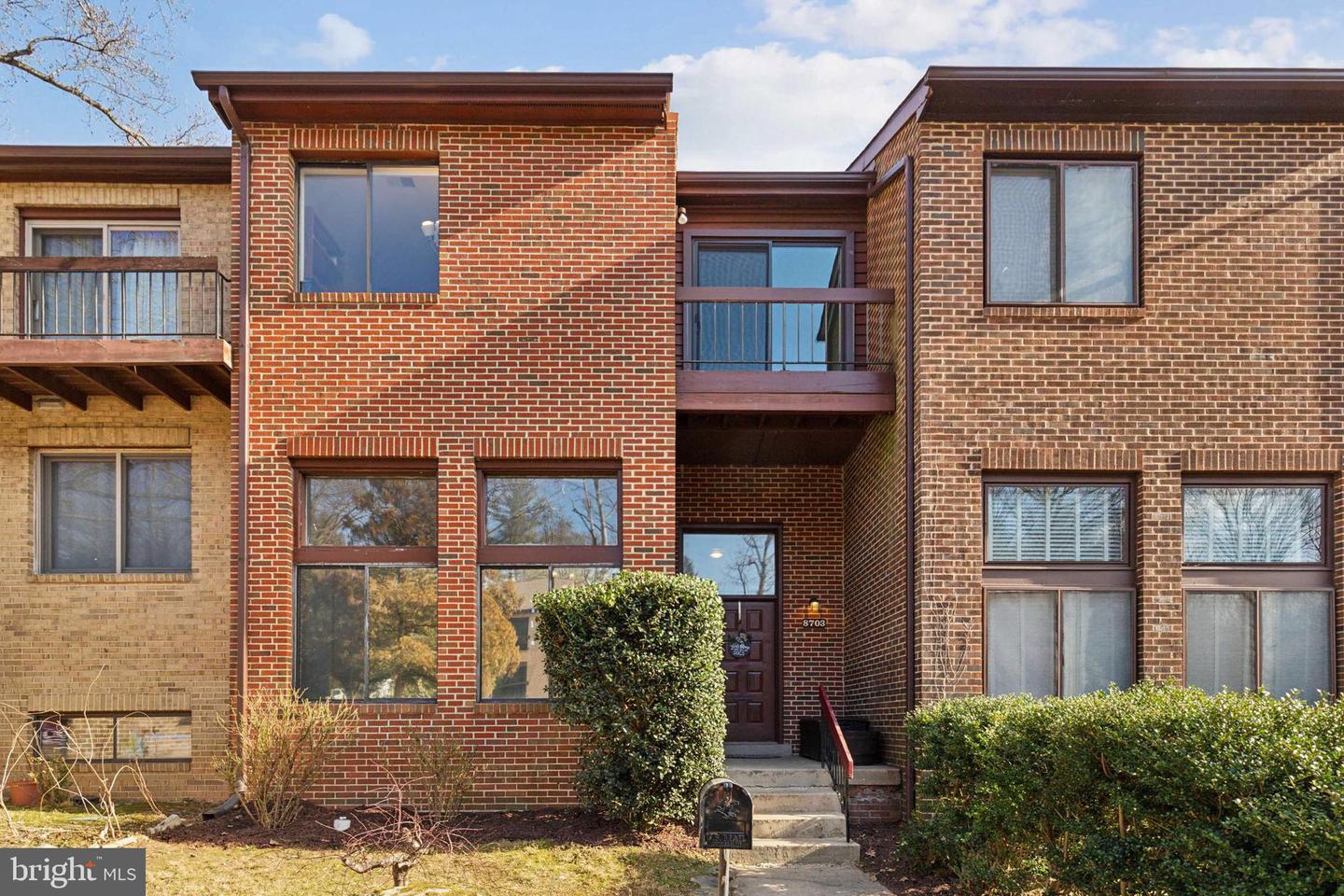 Sheridan Farms Ct, Springfield, VA 22152