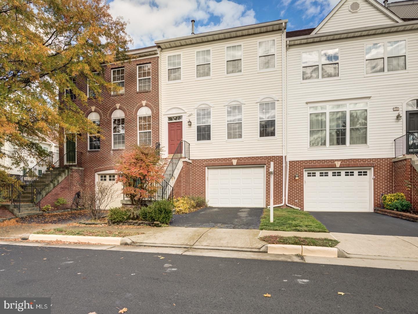 Tassia Dr, Alexandria, VA 22315