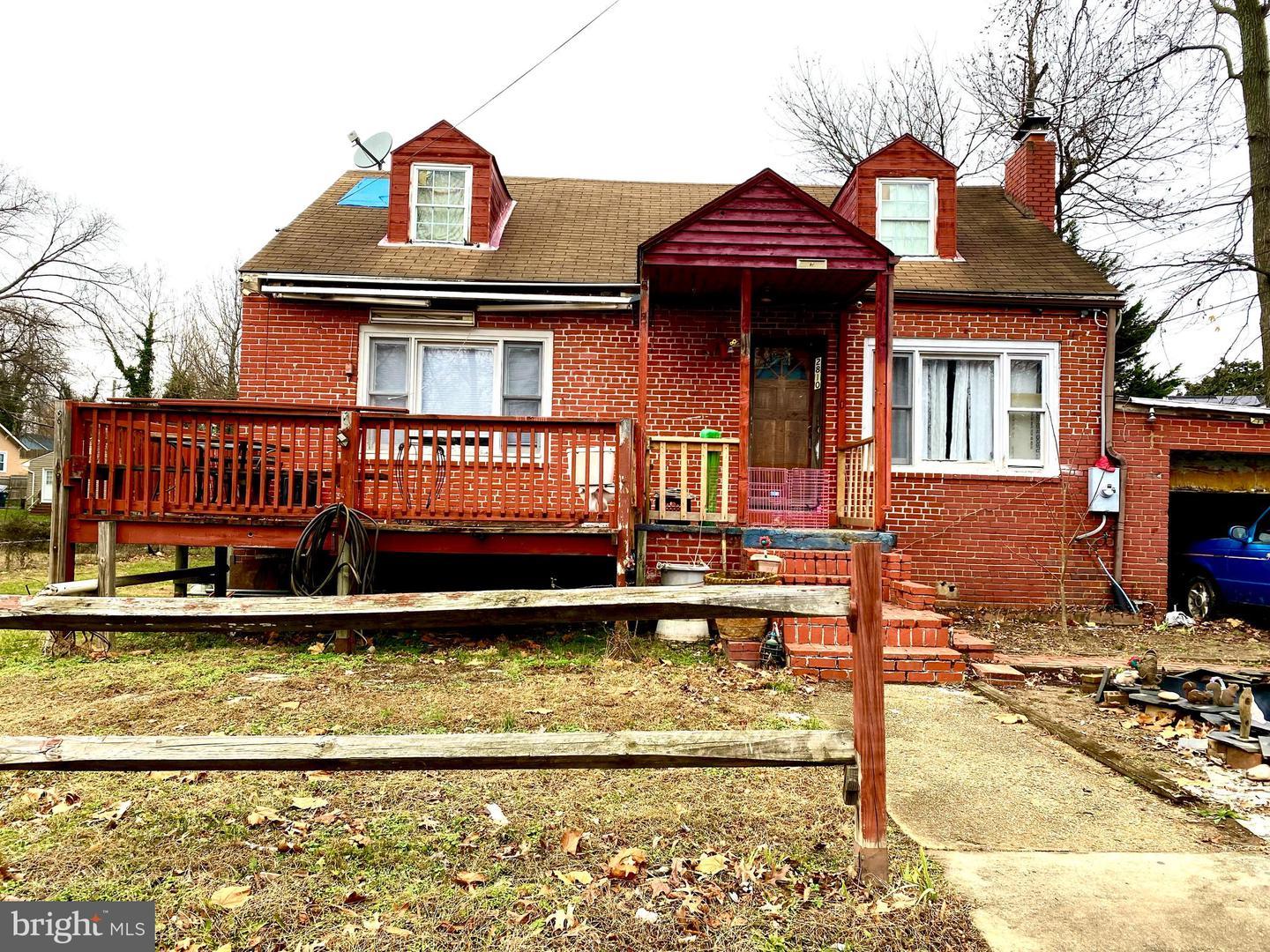 E Lee Ave, Alexandria, VA 22306