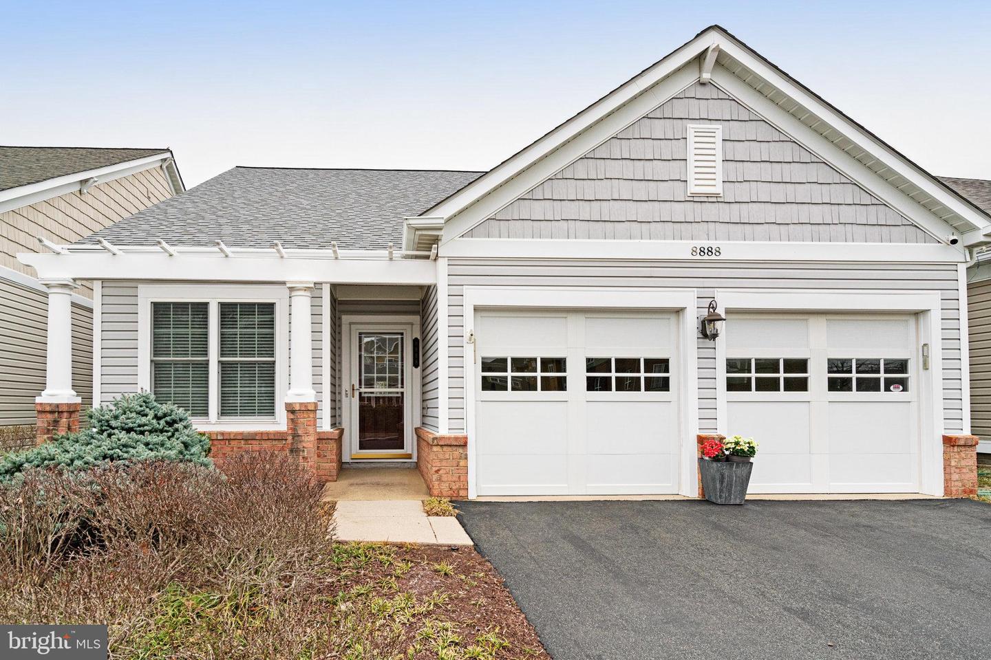 Calla Lily Ct, Lorton, VA 22079