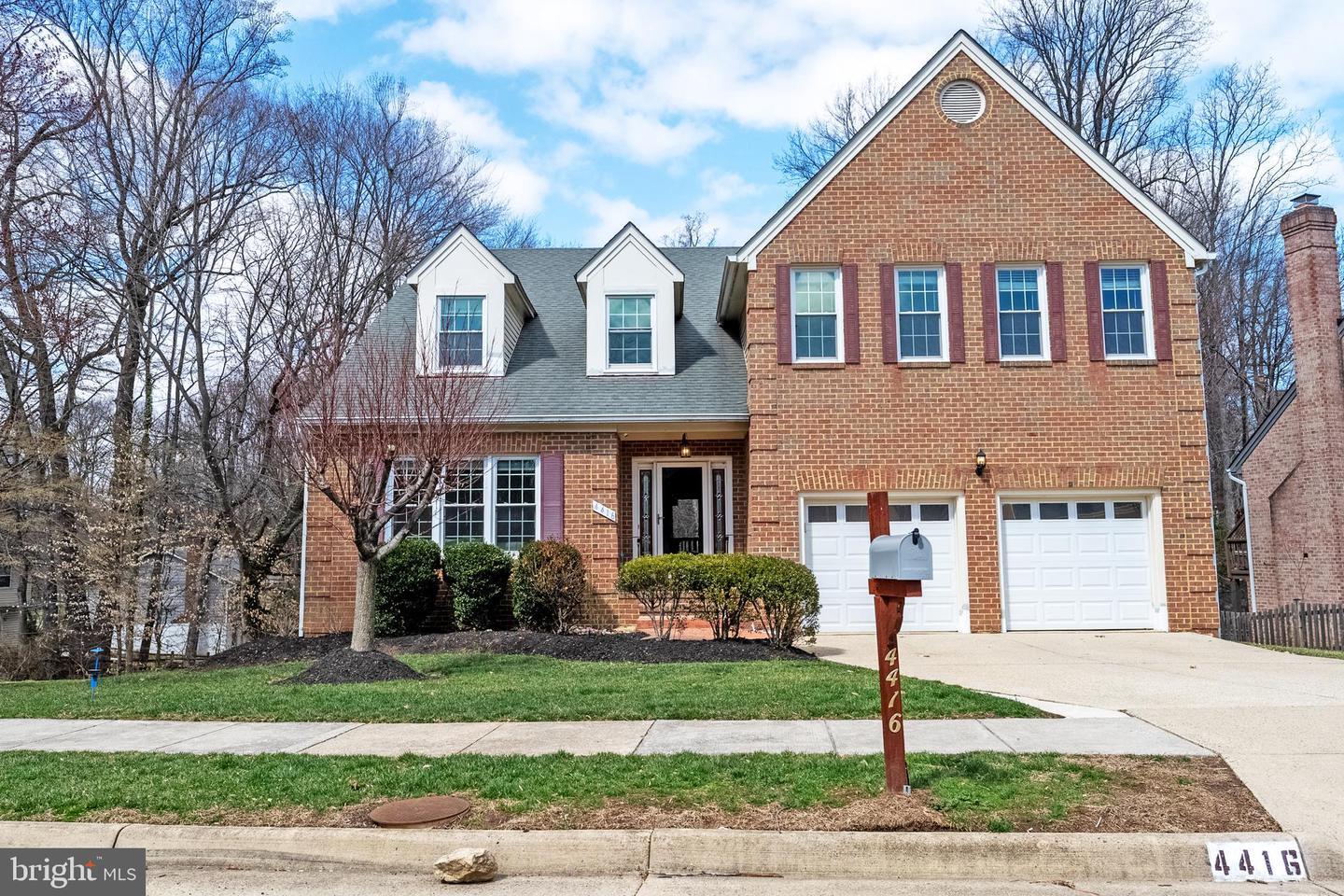 Nuttall Rd, Fairfax, VA 22032