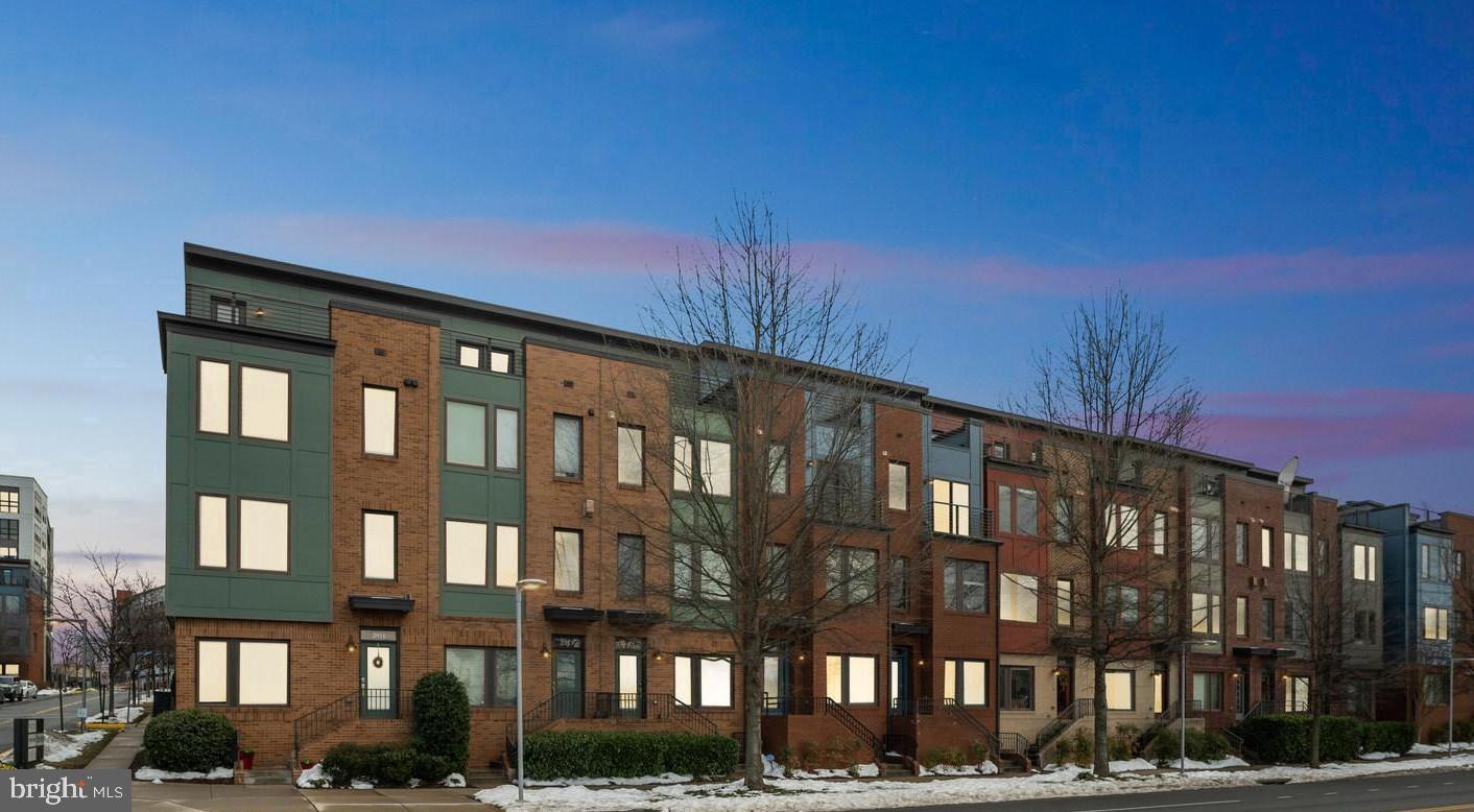 Eskridge Rd, Fairfax, VA 22031