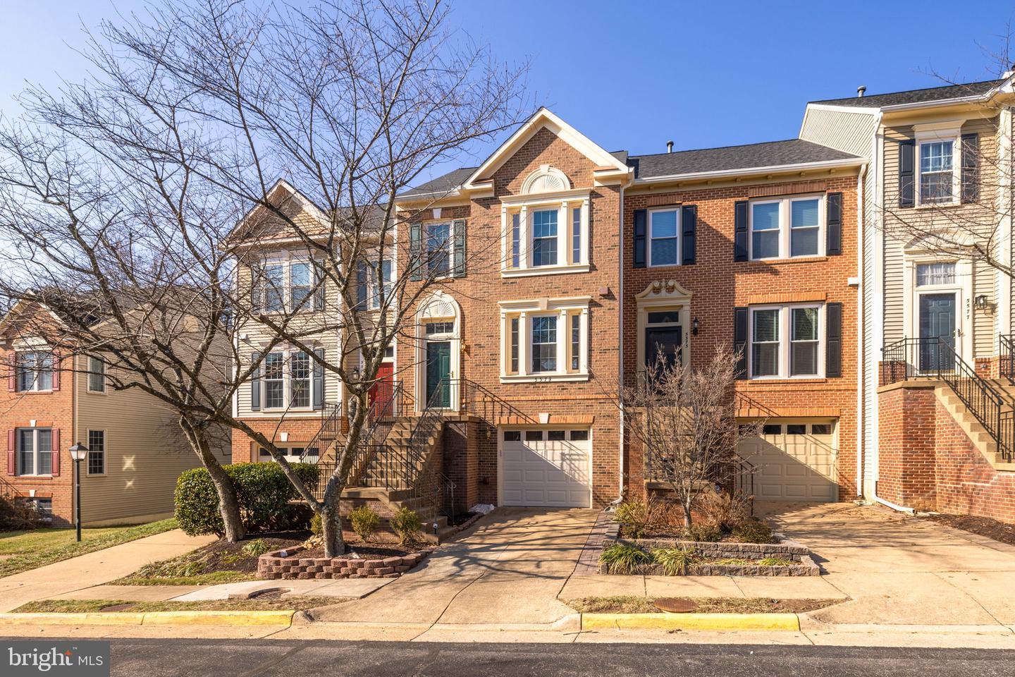 Jowett Ct, Alexandria, VA 22315