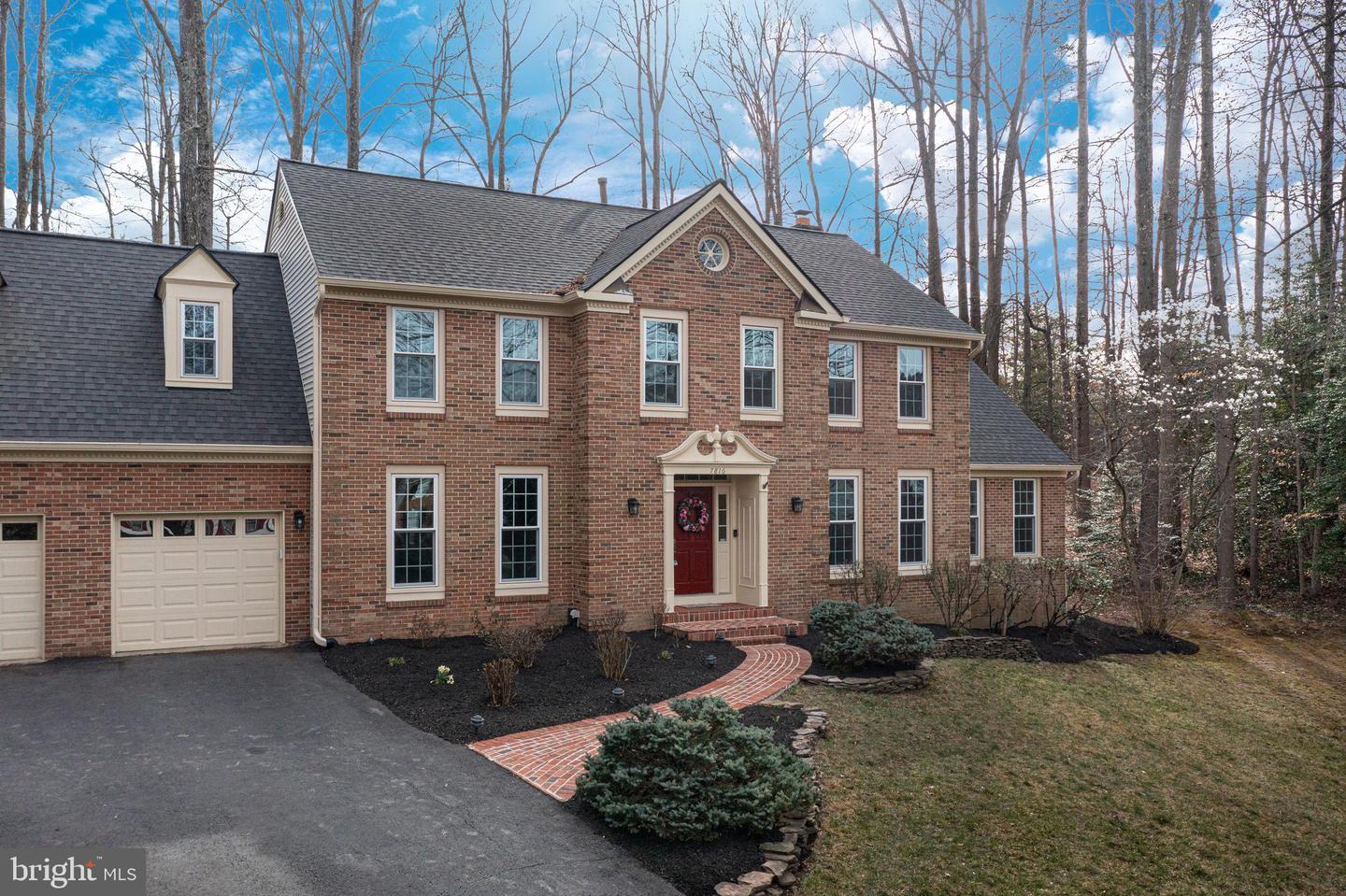 S Valley Dr, Fairfax Station, VA 22039