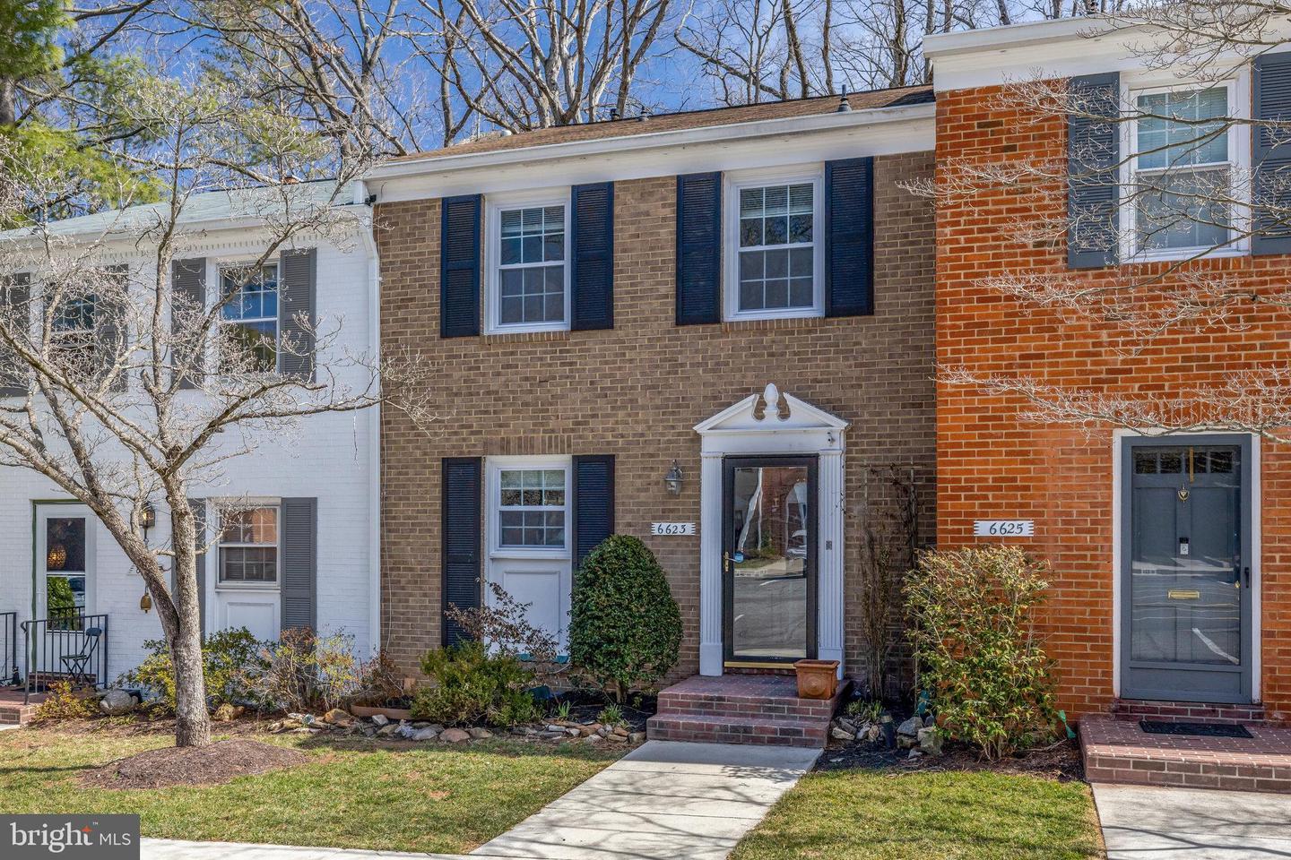Burlington Pl, Springfield, VA 22152