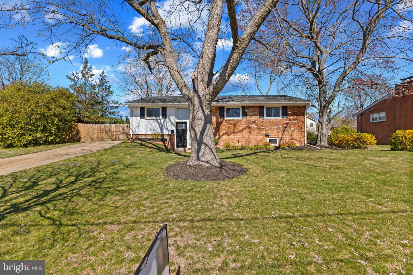 Bouffant Blvd, Alexandria, VA 22311