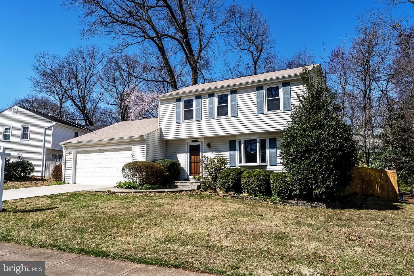 Kenerson Dr, Fairfax, VA 22032