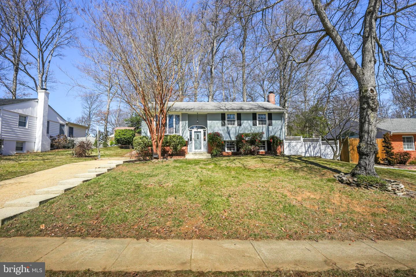 Queensberry Ave, Springfield, VA 22151