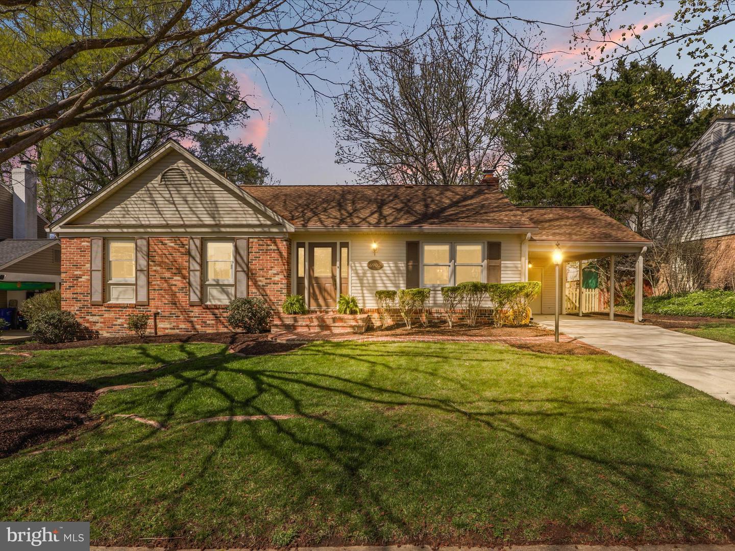 Stonebridge Ct, Alexandria, VA 22306