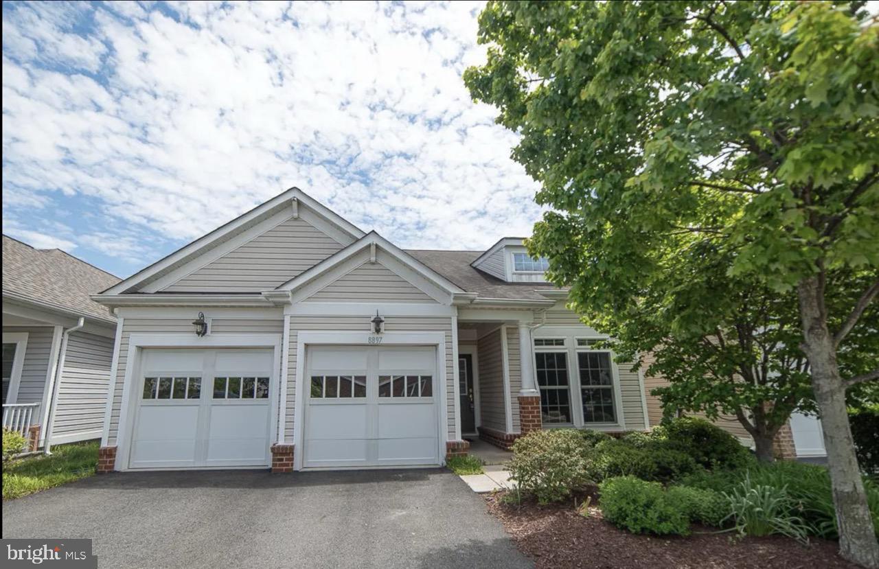 White Orchid Pl, Lorton, VA 22079