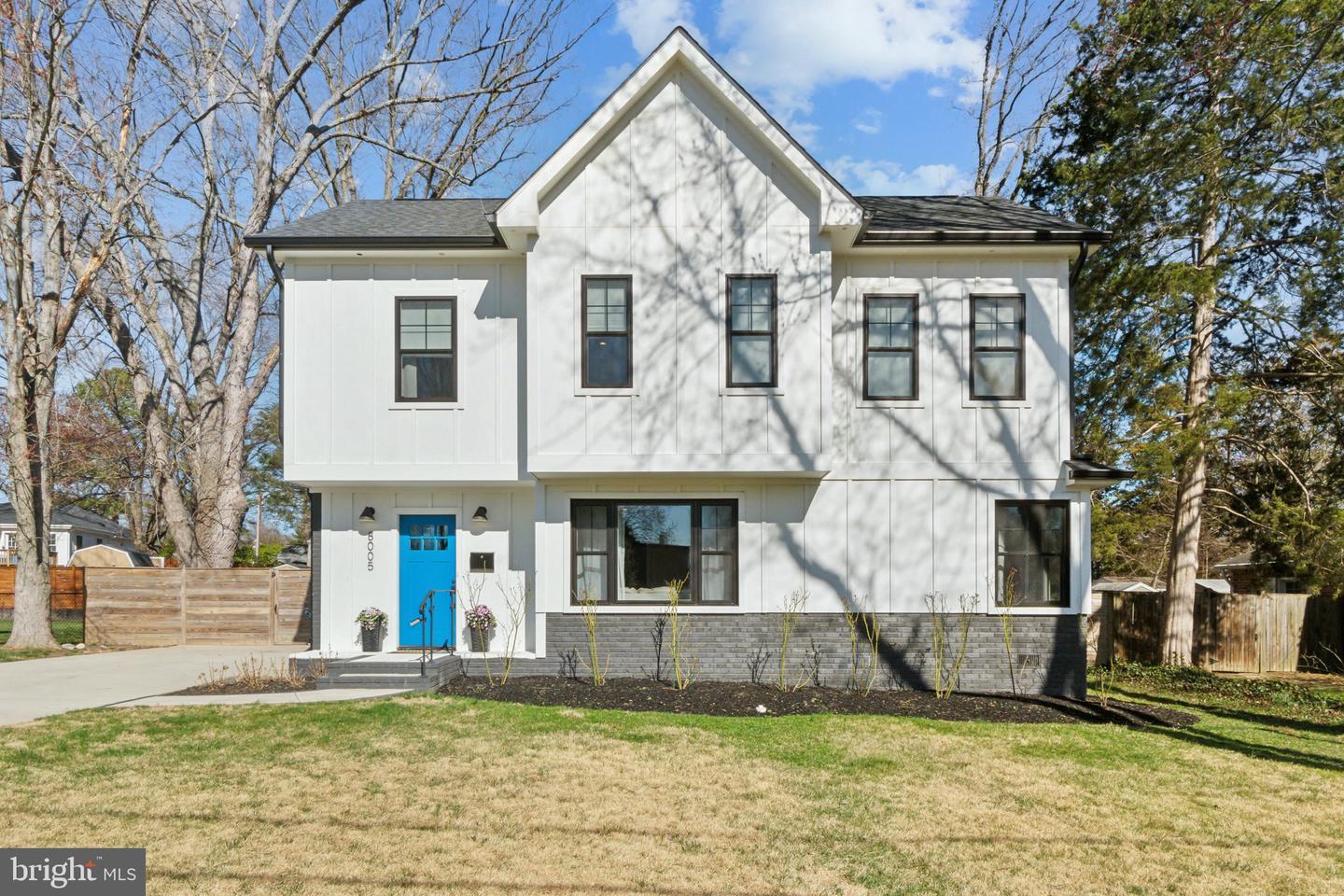 Wellington Rd, Alexandria, VA 22308